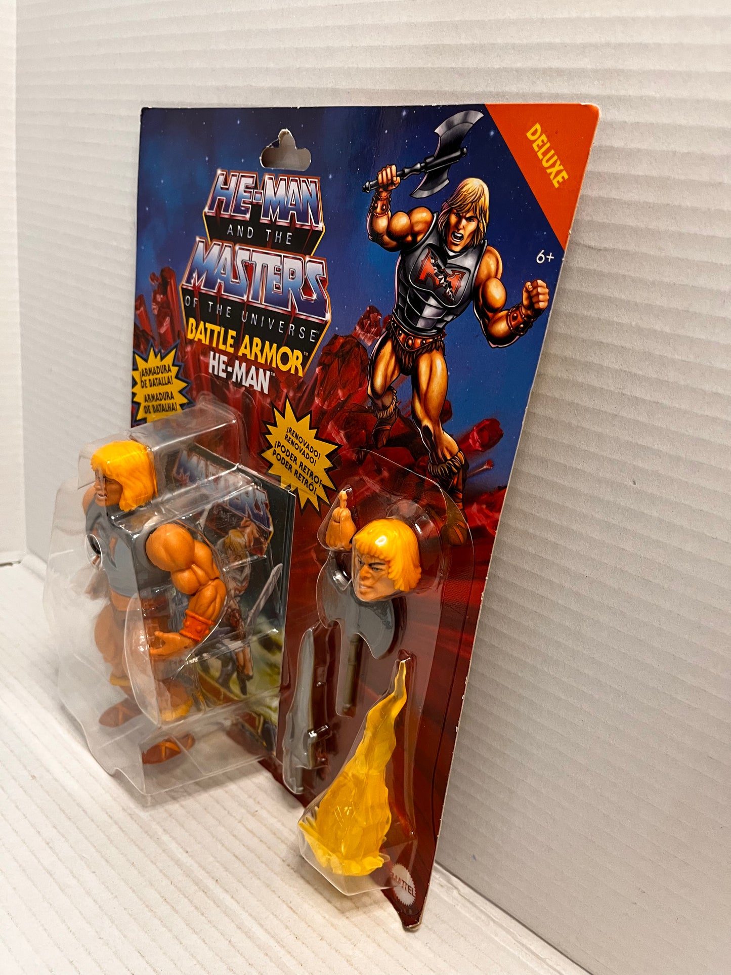 MOTU Origins Battle Armor He-Man Deluxe Figure Set - SPANISH VERSION