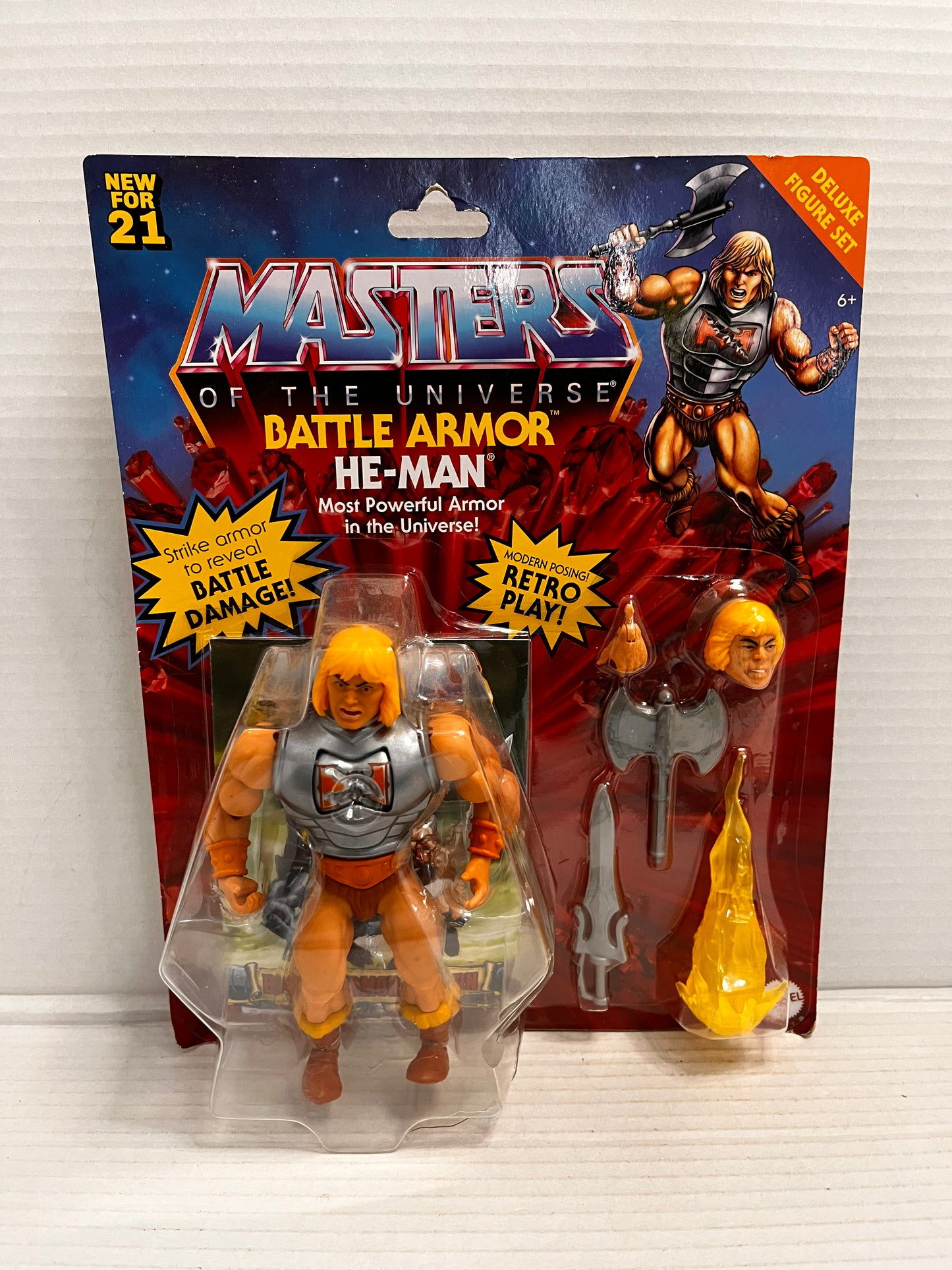 MOTU Origins Battle Armor He-Man Deluxe Figure Set - Damaged Pkg
