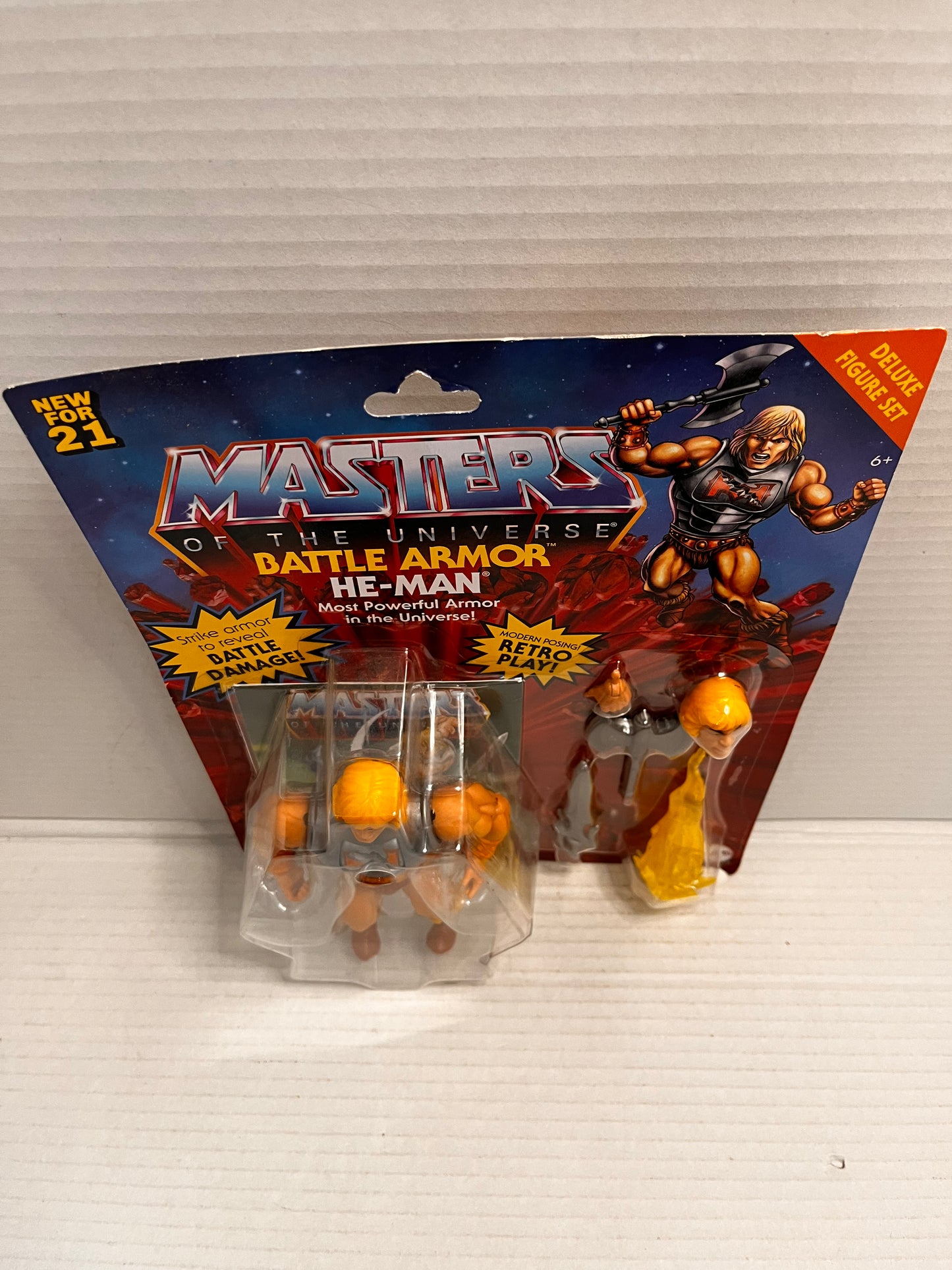MOTU Origins Battle Armor He-Man Deluxe Figure Set - Damaged Pkg