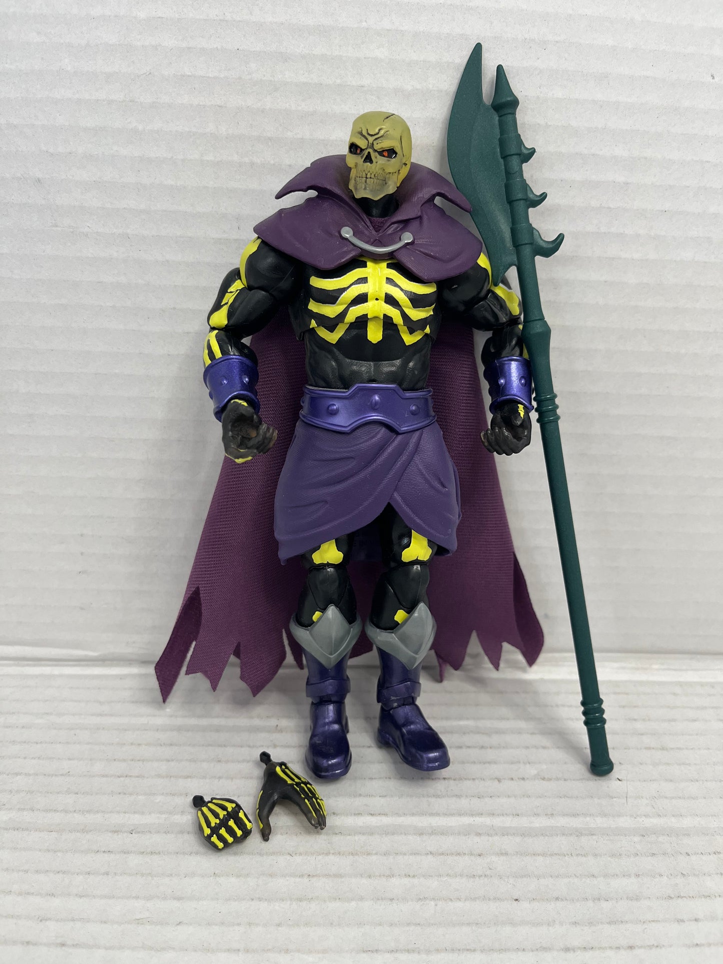 Masters Of The Universe Revelation Masterverse Scare Glow Action Figure