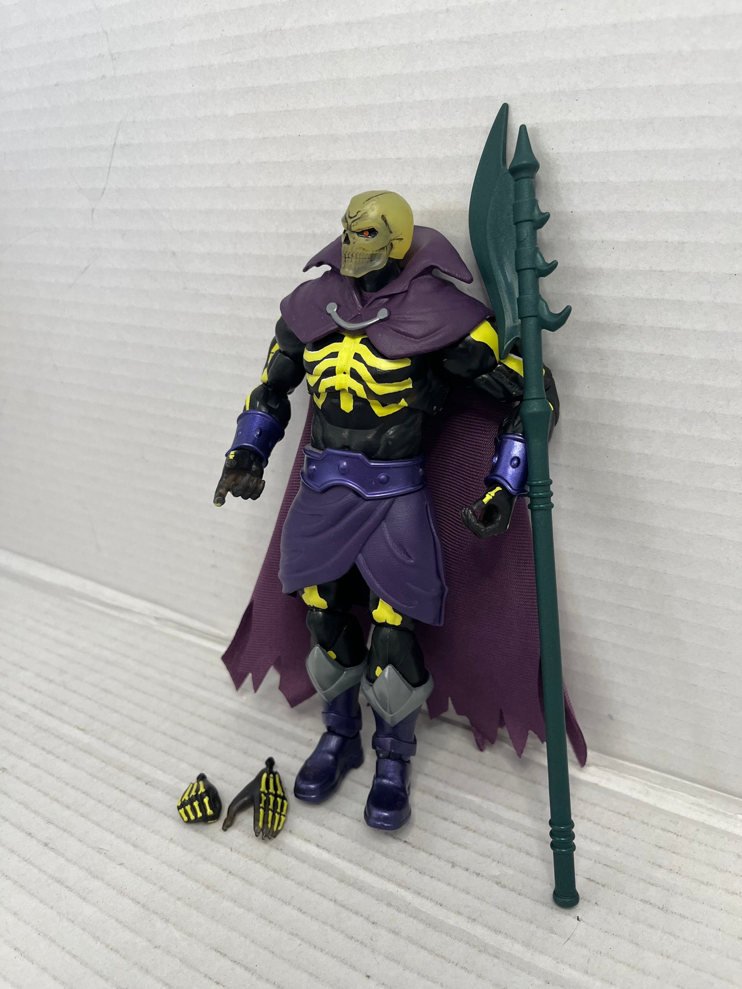 Masters Of The Universe Revelation Masterverse Scare Glow Action Figure
