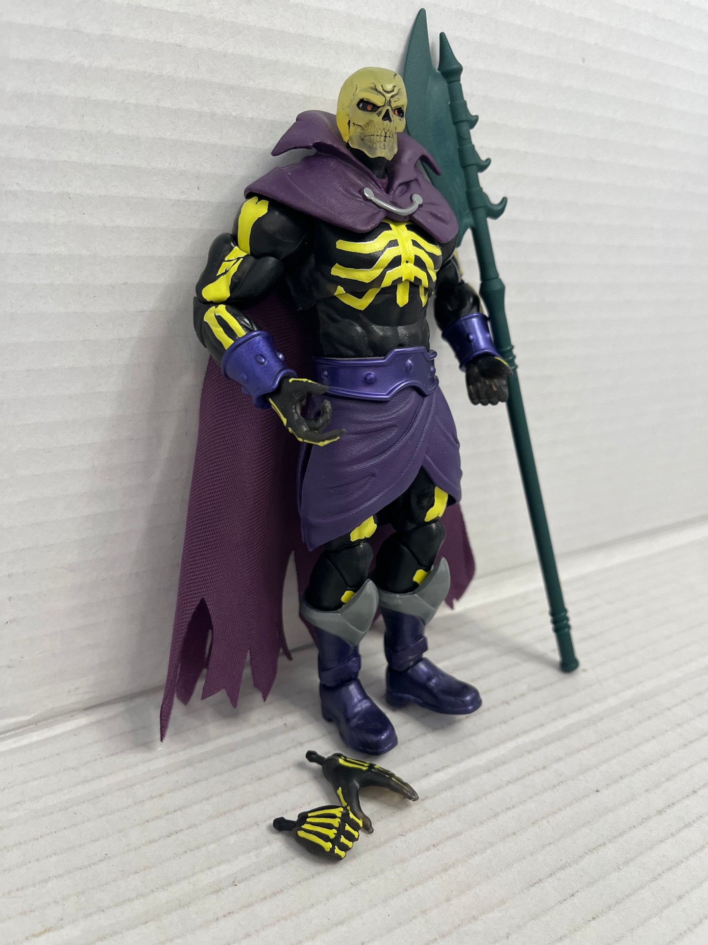 Masters Of The Universe Revelation Masterverse Scare Glow Action Figure