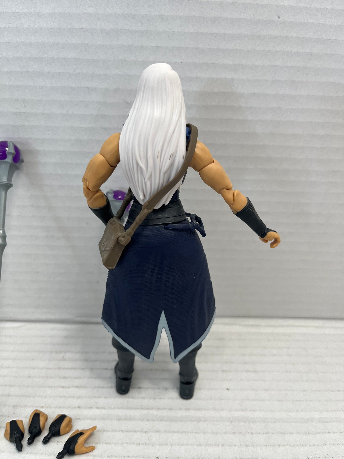 Mattel Masters of the Universe Masterverse Revelation Evil-lyn Figure Complete
