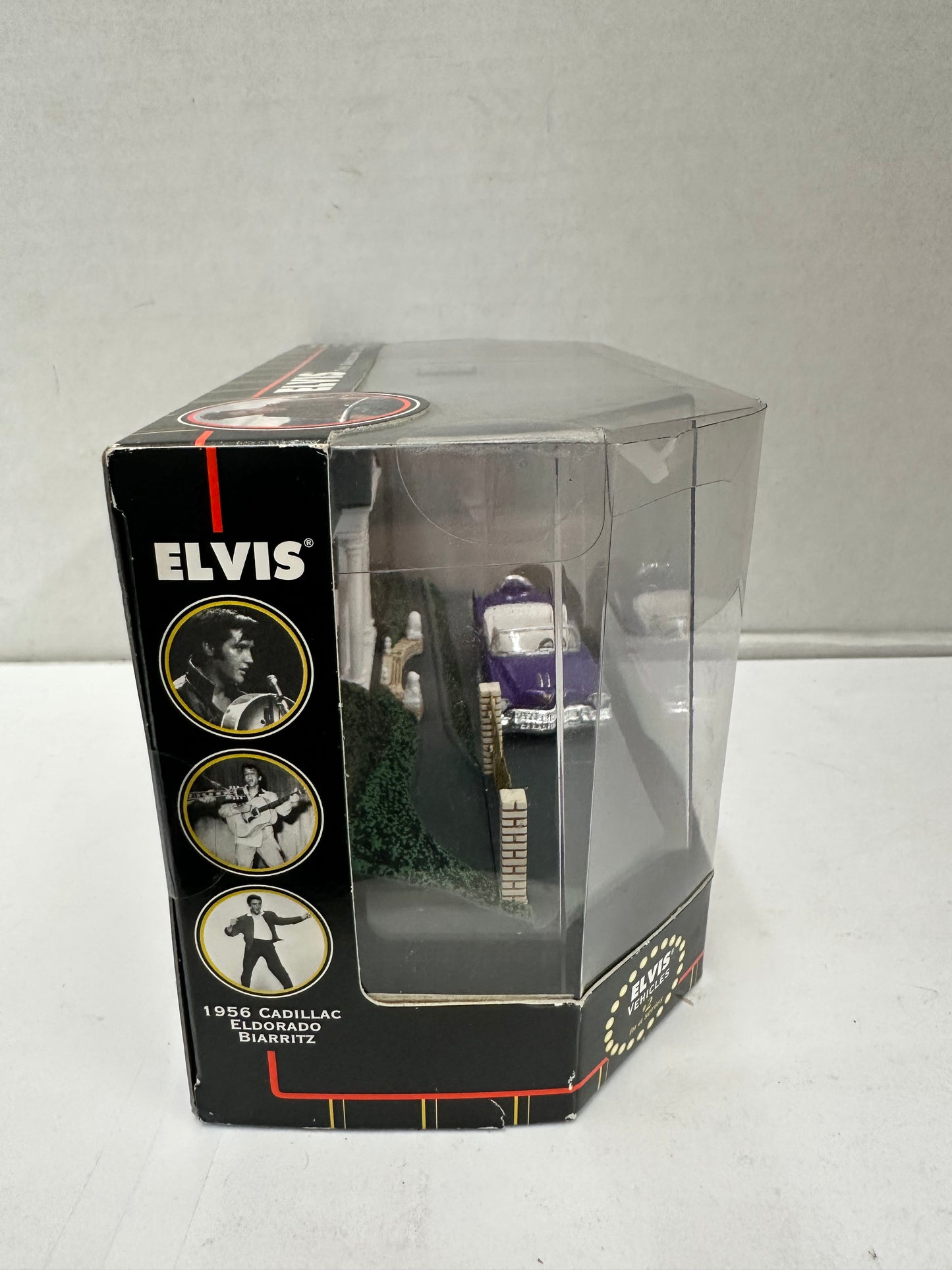 Matchbox - 1956 Cadillac Eldorado Biarritz - Elvis Presley Graceland Collection