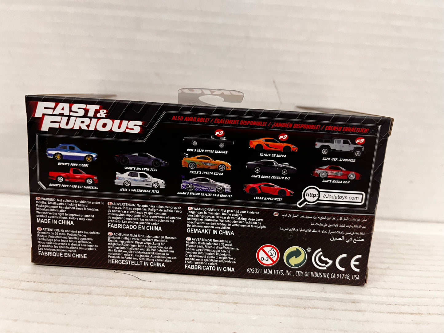 Jada 1:32 Fast & Furious Dom's 1970 Dodge Charger R/T Black Diecast Car