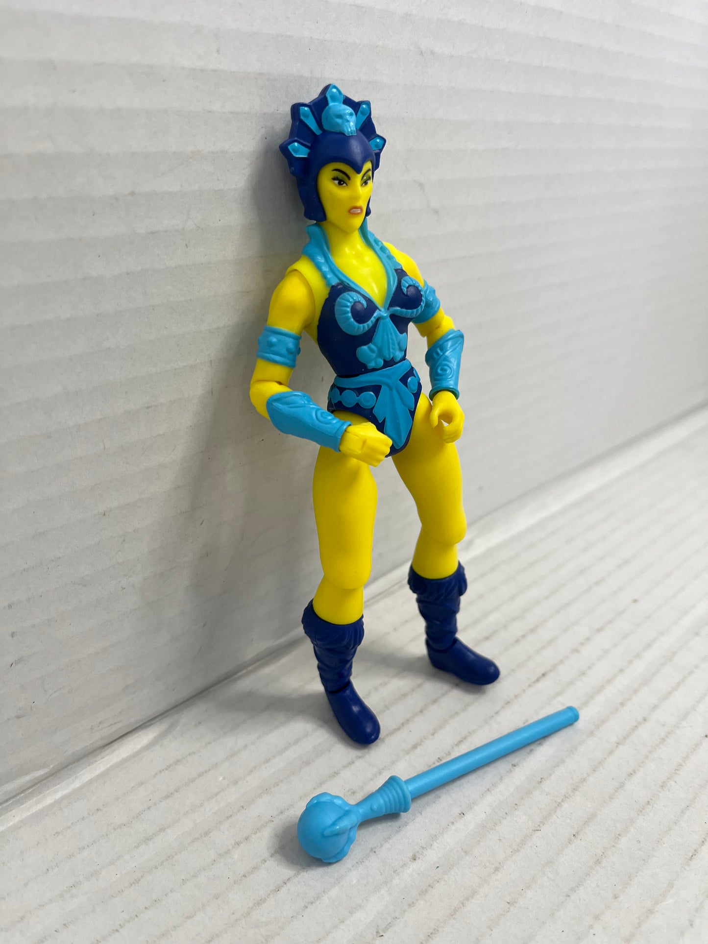 Mattel MOTU Masters of the Universe Origins Evil Lyn 5.5" Figure Complete