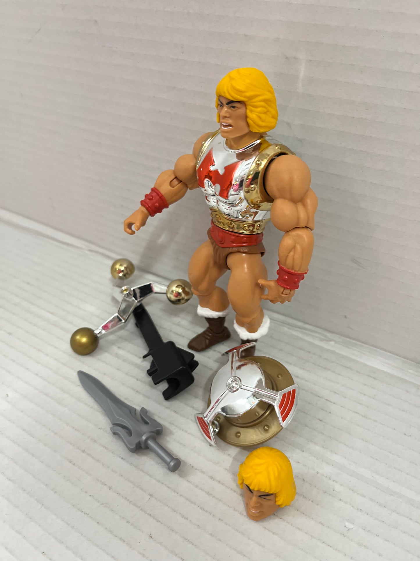 Masters of the Universe Origins 5.5 Inch Action Figure | Flying Fists He-Man