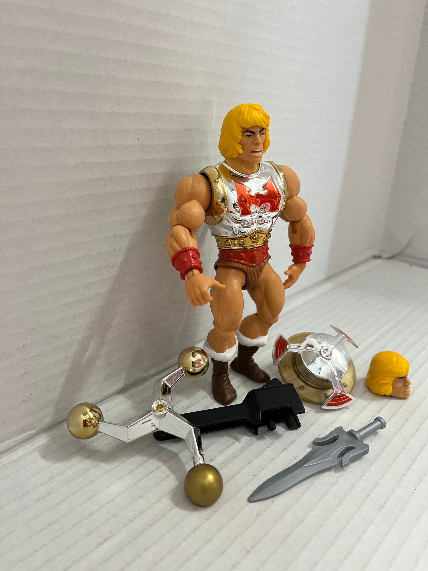 Masters of the Universe Origins 5.5 Inch Action Figure | Flying Fists He-Man