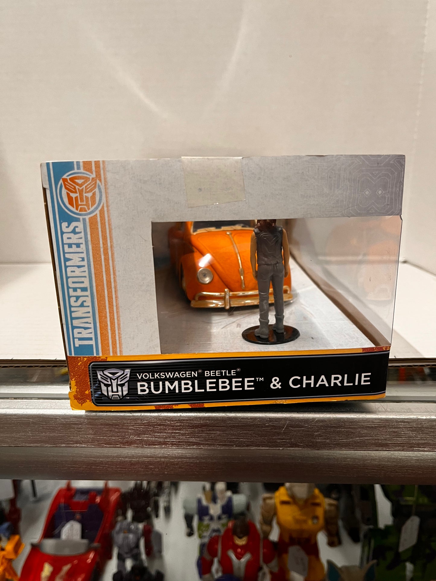 Jada Transformers 1971 Volkswagen Beetle Bumblebee Movie & Charlie Figure