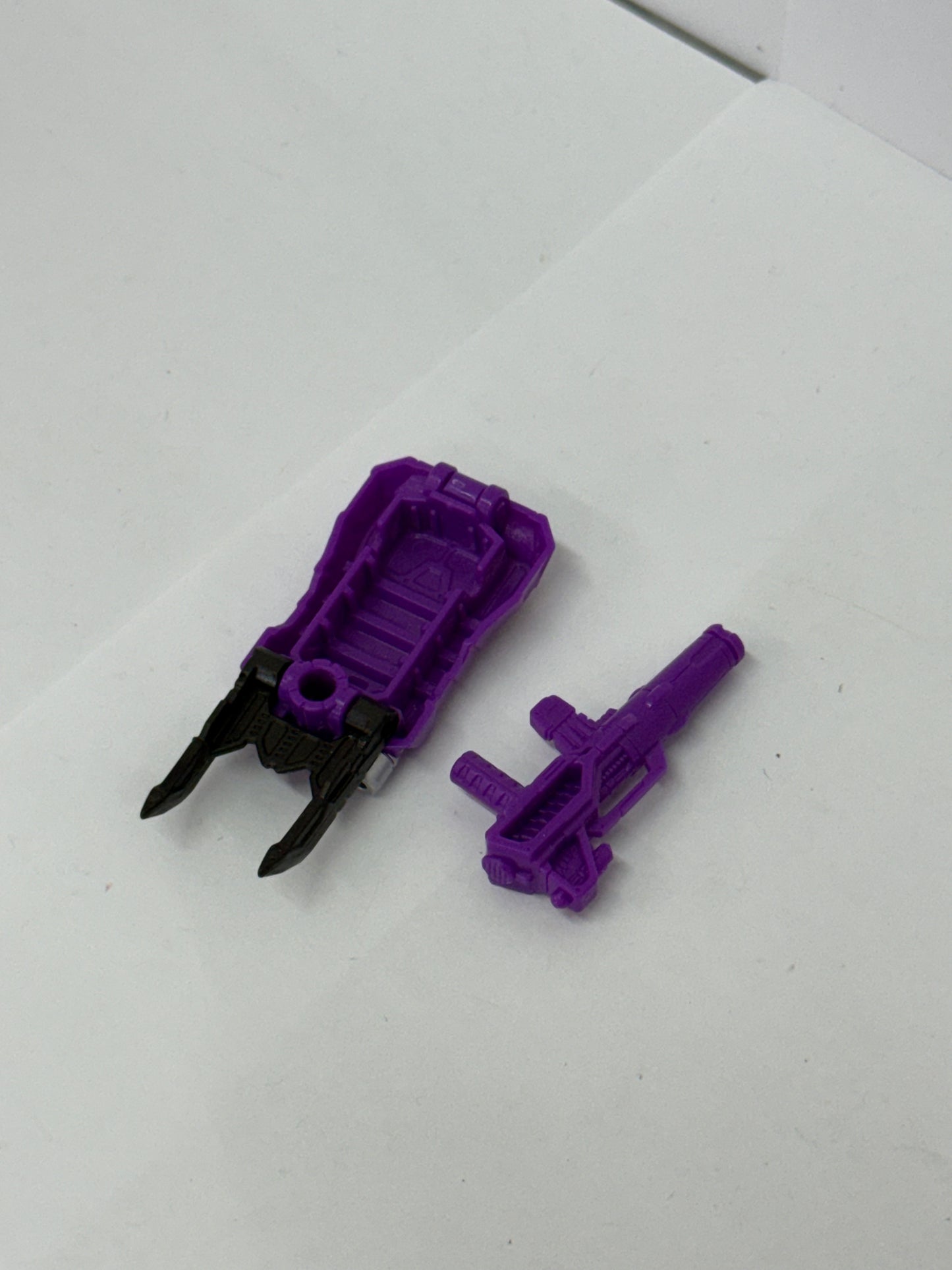 Transformers Titans Return Weapons MINDWIPE Shield Blaster 2015 Figure Accessory