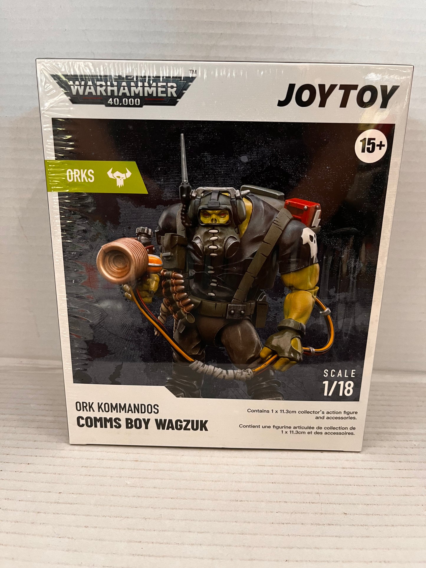 JoyToy War Hammer 40K Ork Kommandos Comms Boy Wagzuk