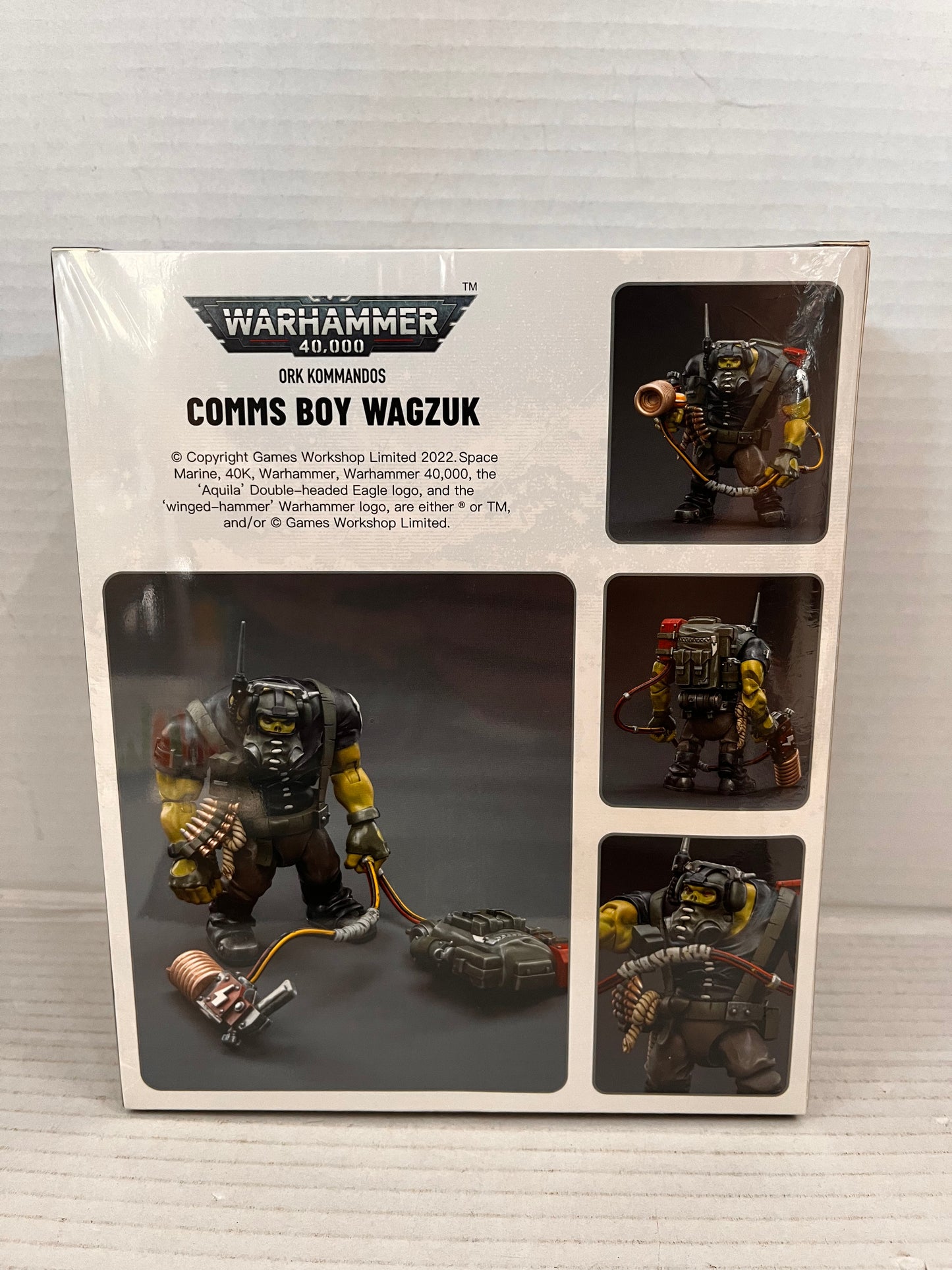 JoyToy War Hammer 40K Ork Kommandos Comms Boy Wagzuk