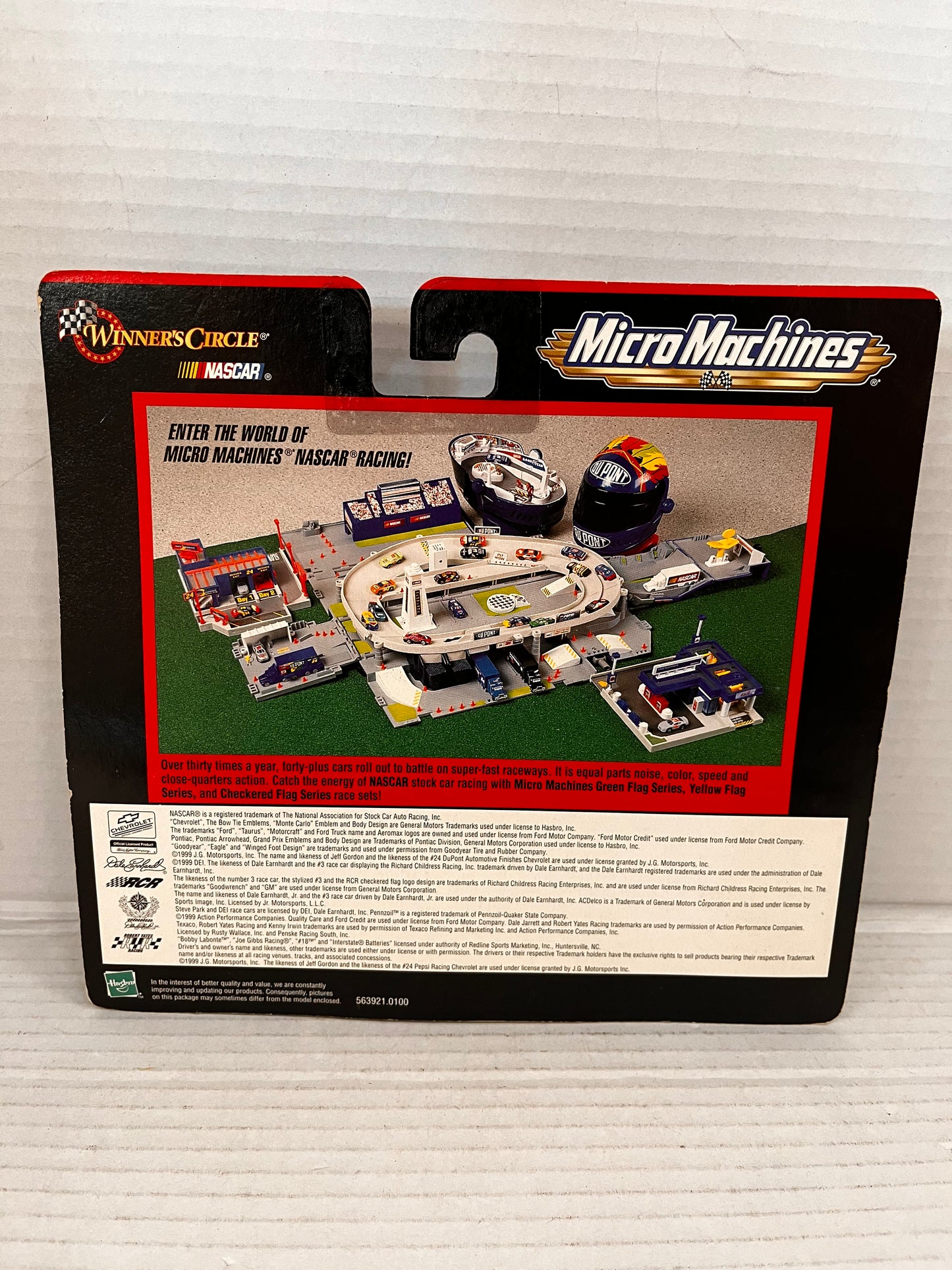 Micro Machines Race Hauler Series Jeff Gordon #24 Pepsi Winners Circle 1999