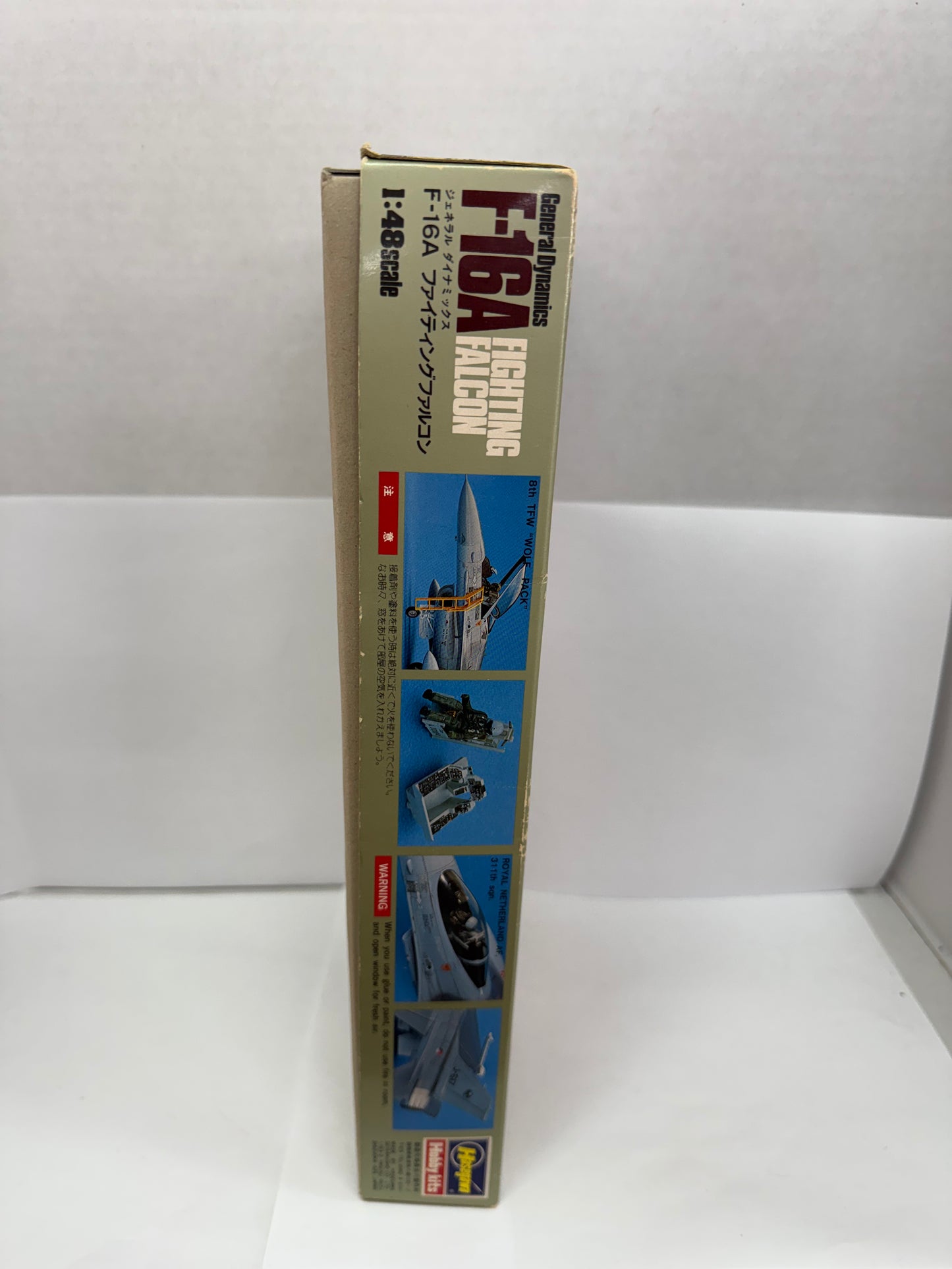 Hasegawa Model Kit - General Dynamics F-16A Fighting Falcon - 1/48