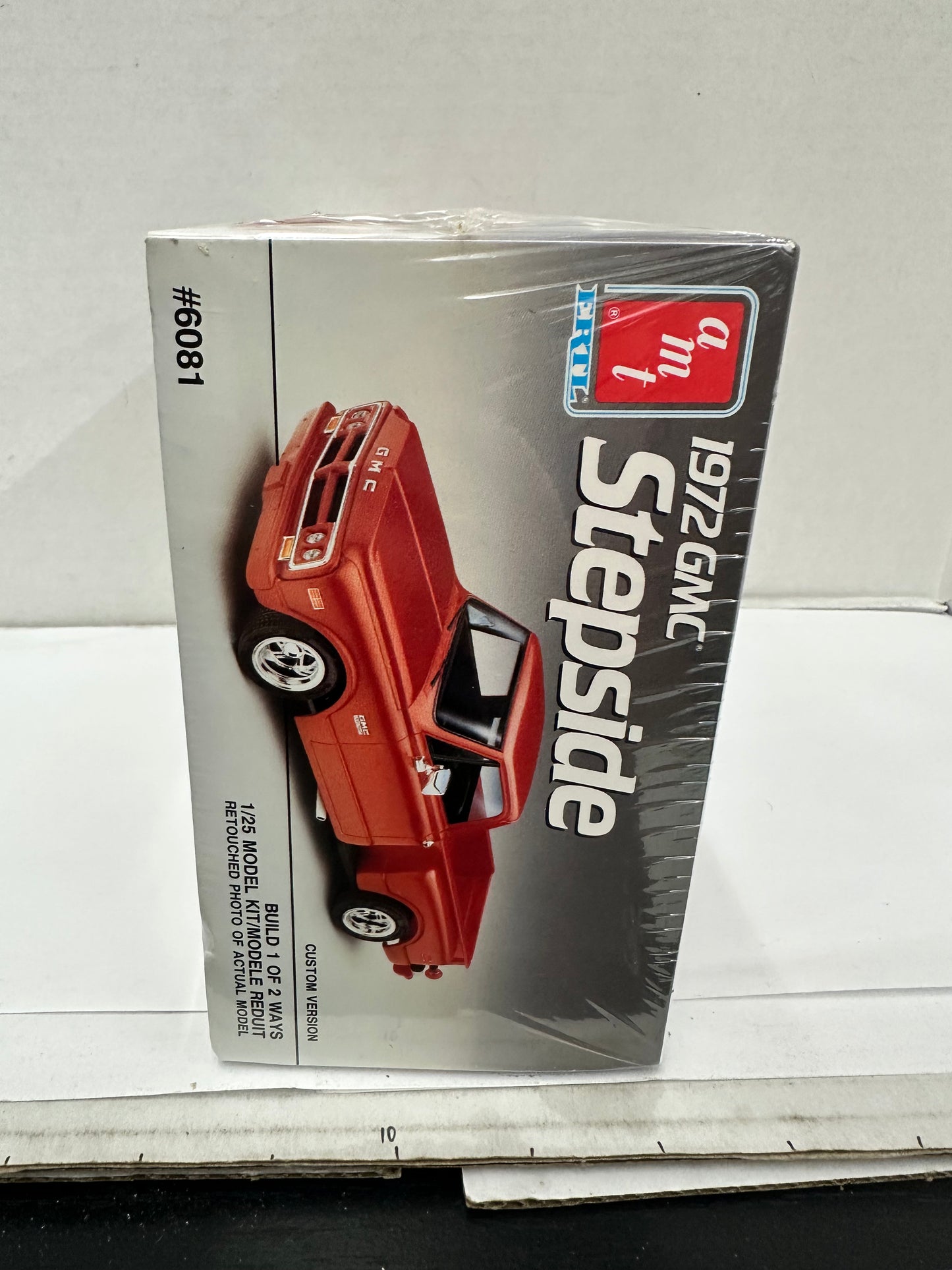 AMT ERTL 1972 GMC Stepside Pickup Truck Model Kit 1/25 • Sealed •