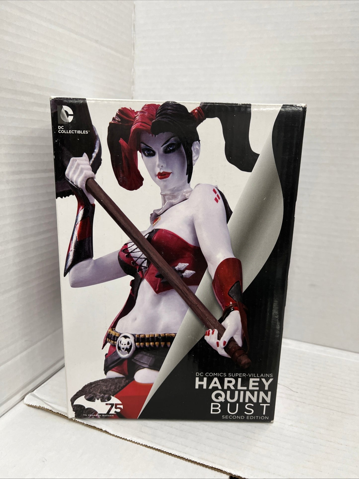 DC Comics Super-Villains Harley Quinn Bust Second Edtion