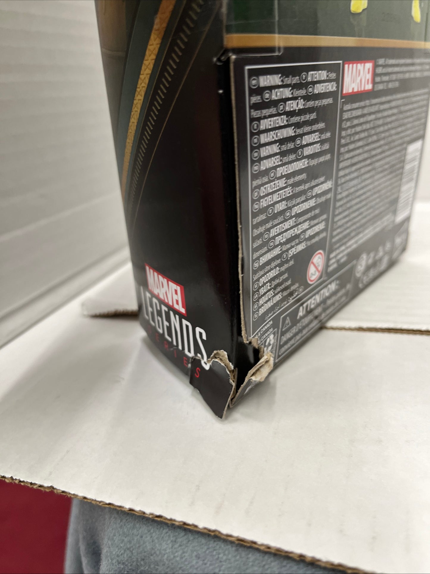 Marvel Legends Loki Classic Loki *Box Damage
