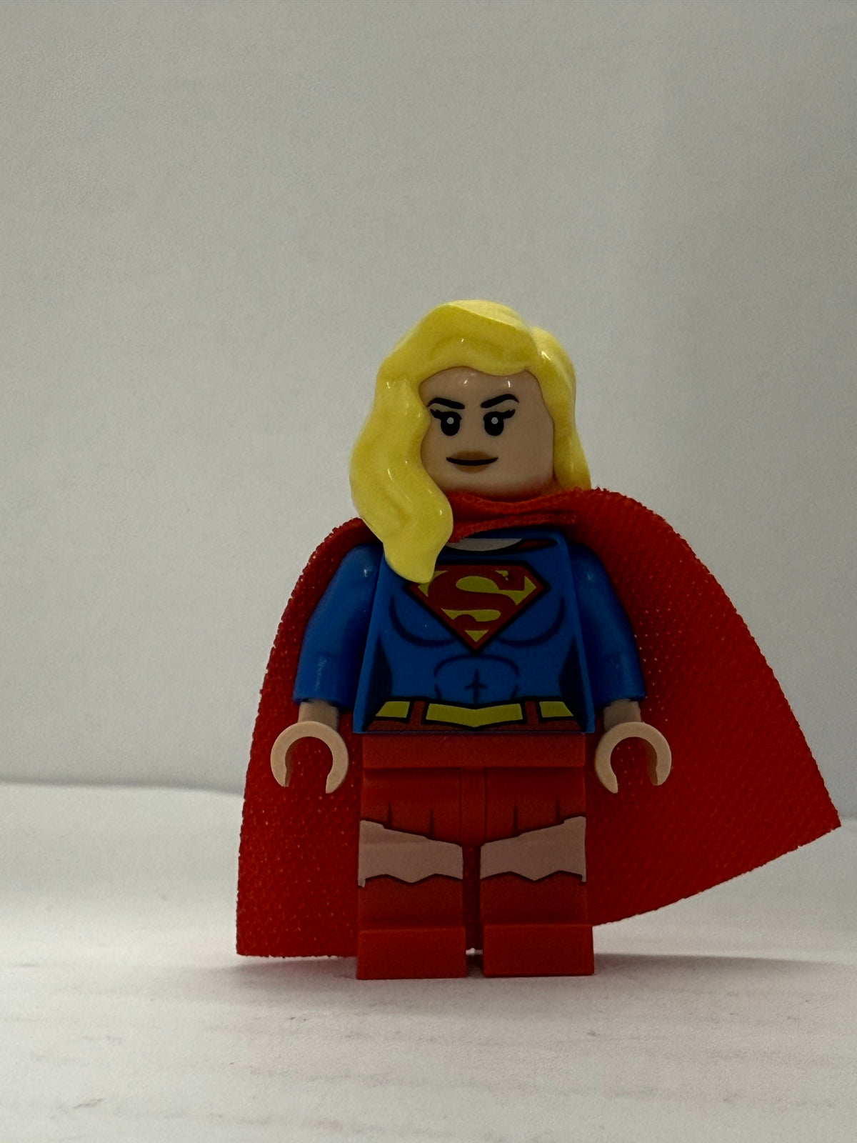 LEGO Supergirl Minifigure