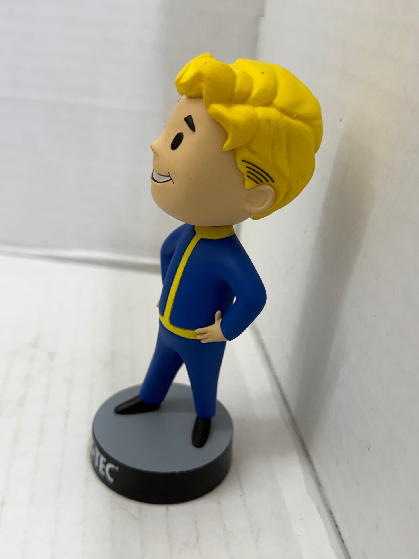 Fallout 4 Vault Boy Bobblehead 111 Hands On Hips, 5-inch No Box Great Condition