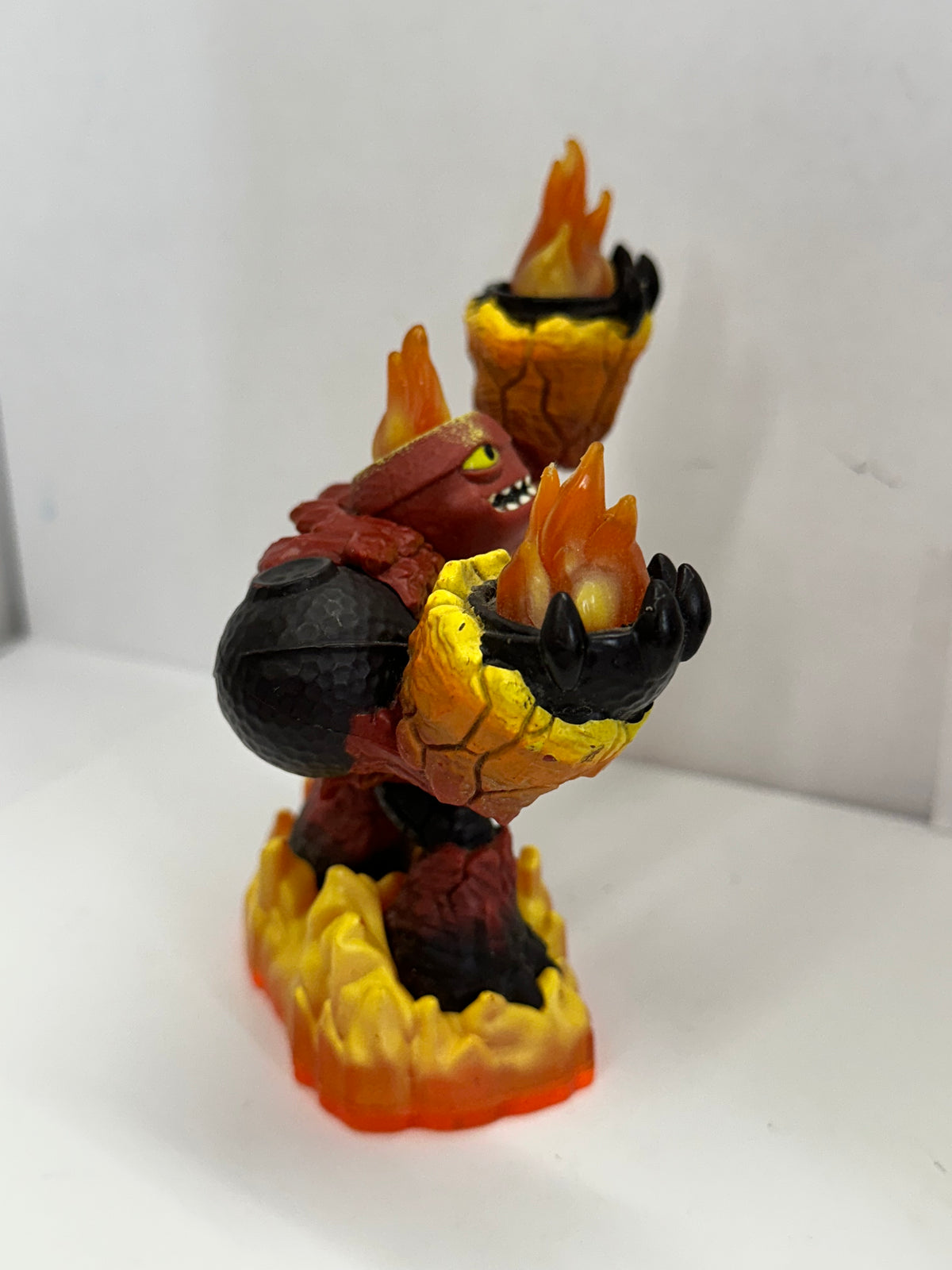 Lot of 4 Skylanders Giants - Tree Rex, Swarm, Thumpback, Hot Head Loose Figures