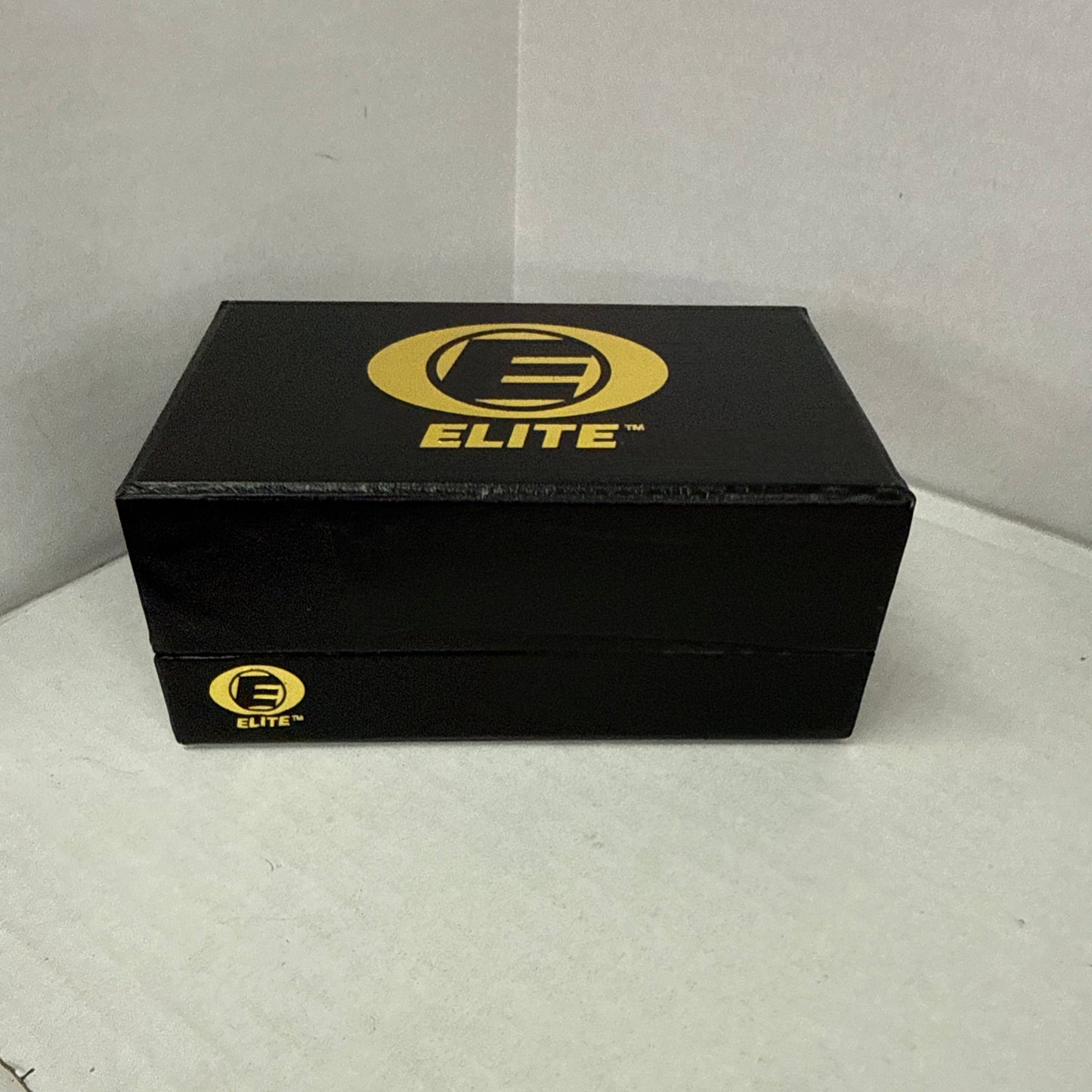 Action RCCA Elite 1/64 Elliott Sadler #38 M&ms 2005 Taurus Elite