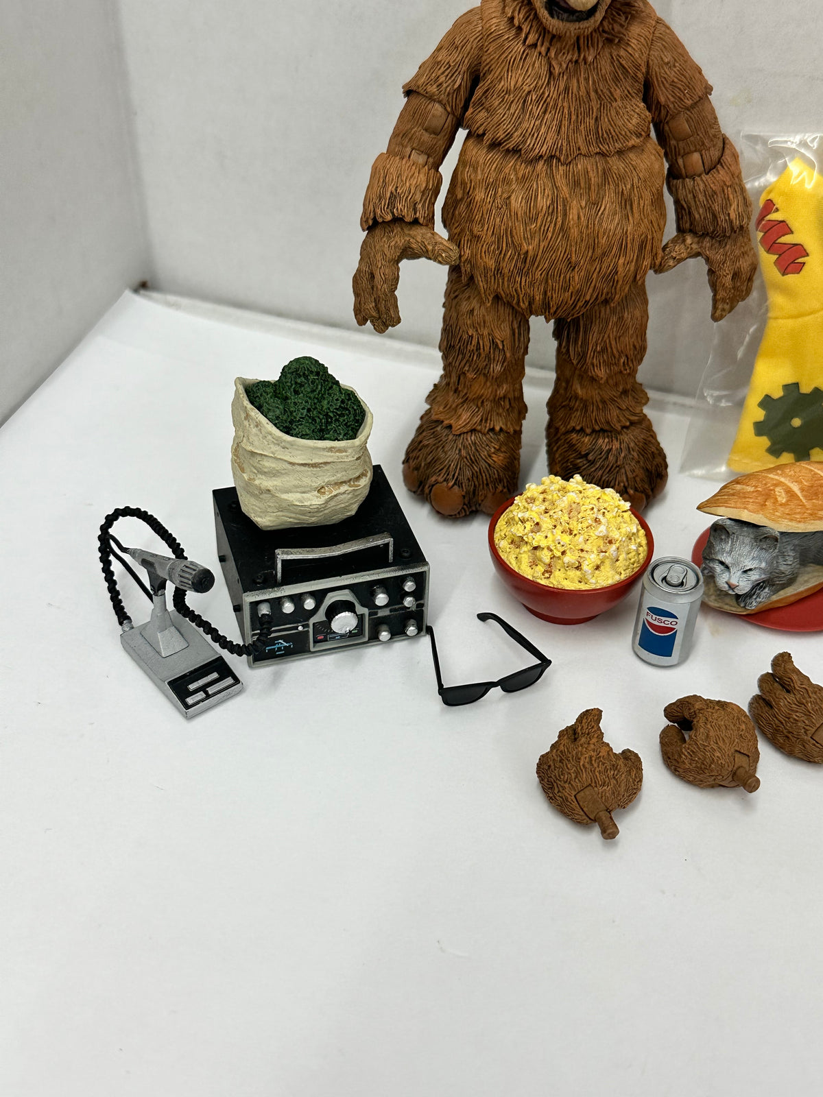 NECA ALF Ultimate Series Alien Life Form - ALF 7” Loose Figure