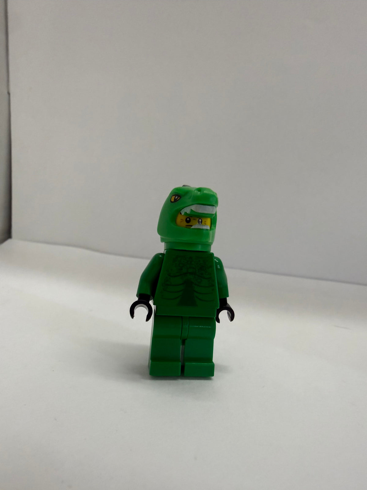 Lego Lizard Man Minifigure Series 5 Complete Collectible