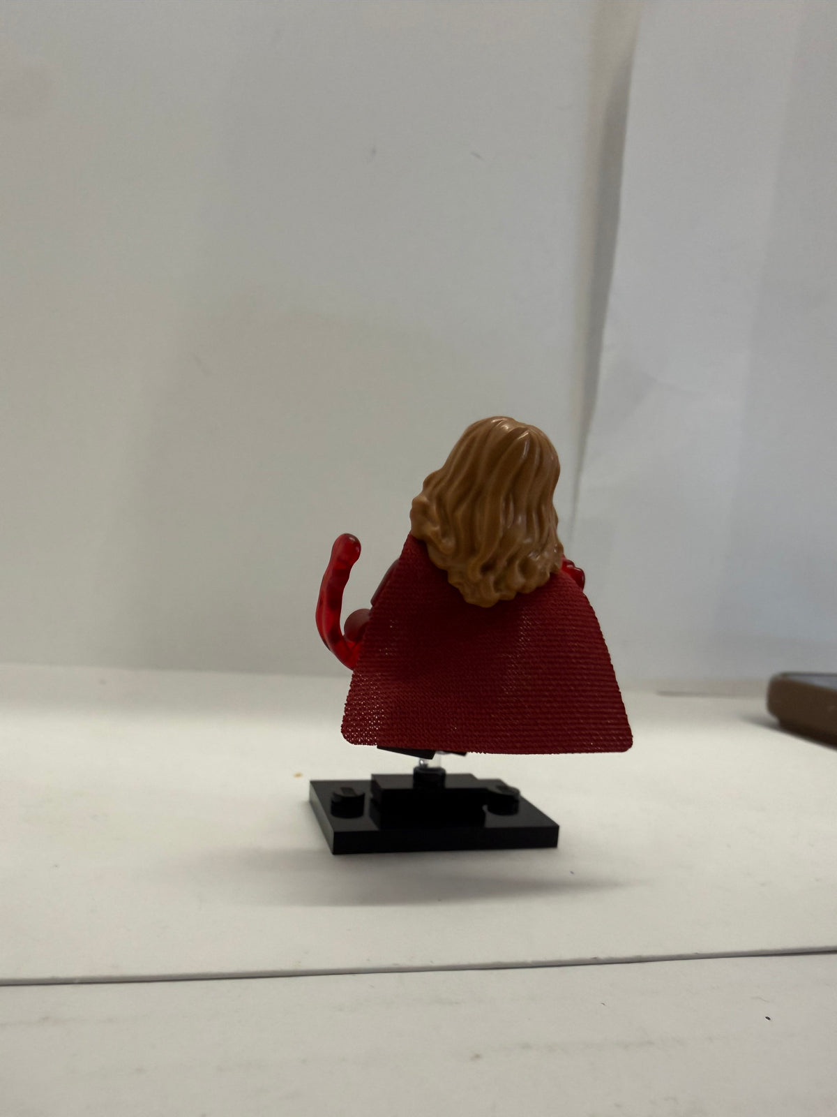 LEGO Marvel Studios CMF Scarlet Witch Minifigure 71031 Colmar01