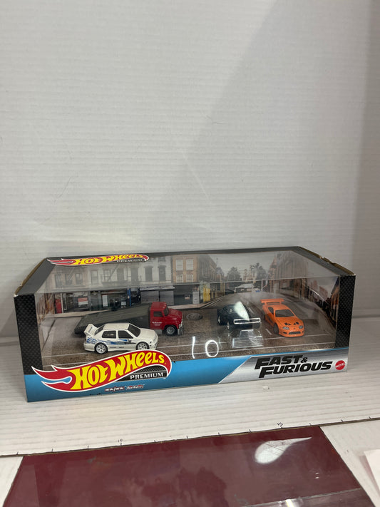 Hot Wheels Premium THE FAST & THE FURIOUS Exclusive Diorama Set (GMH41)