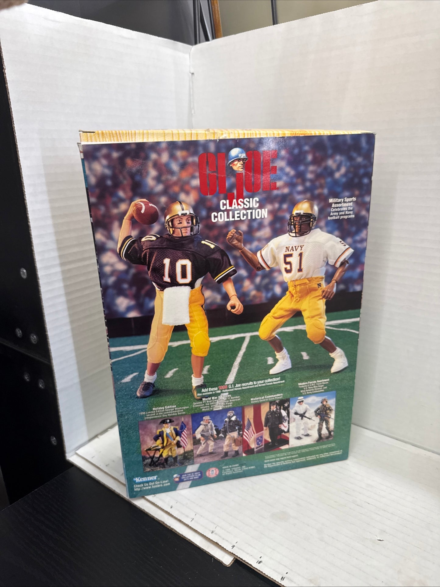 G.I. Joe Navy Football Linebacker Classic Collection Action Figure 98 Comp
