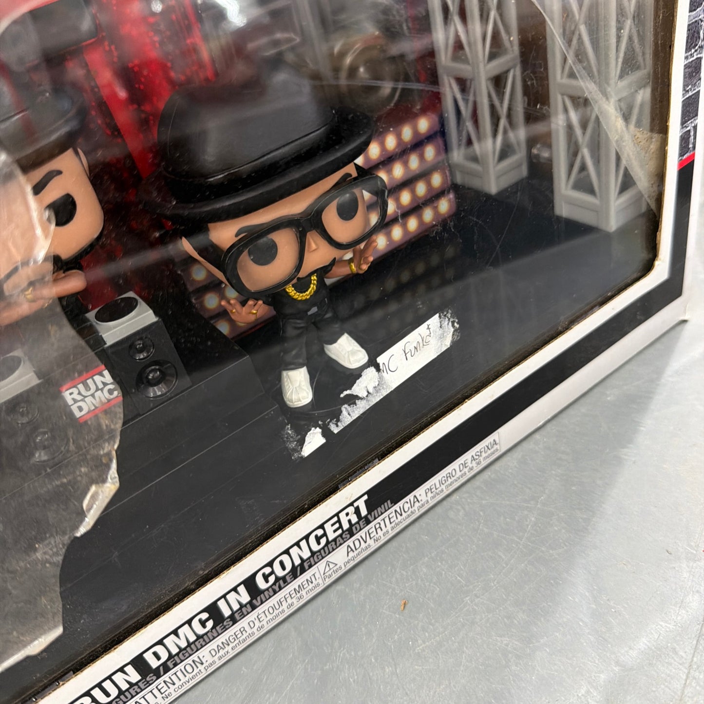 Funko Pop! Deluxe RUN DMC in Concert Limited Edition New 3 Figures Box Dmg