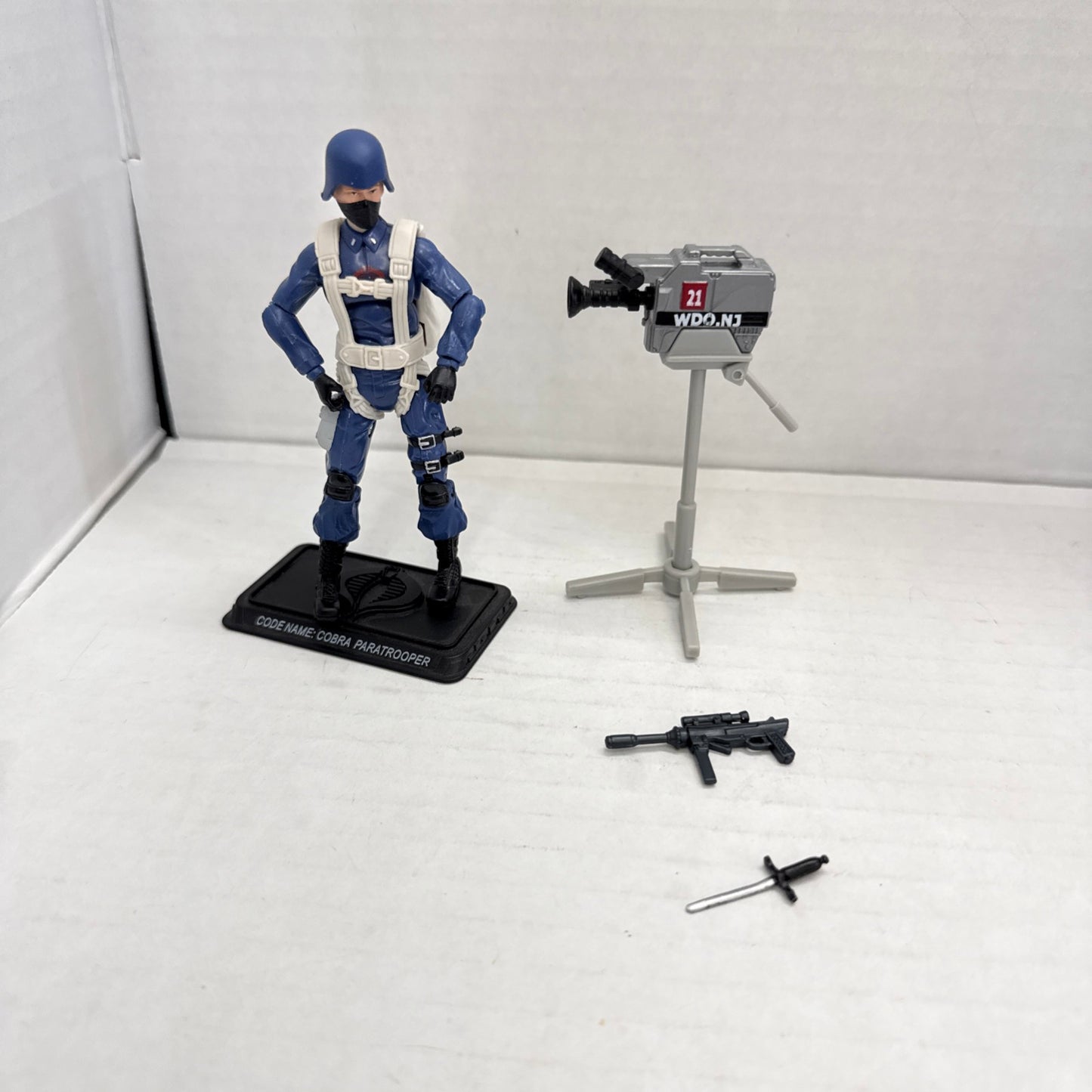 2014 G.I. Joe Cobra CLAWS Trooper loose complete 50th Anniversary paratrooper