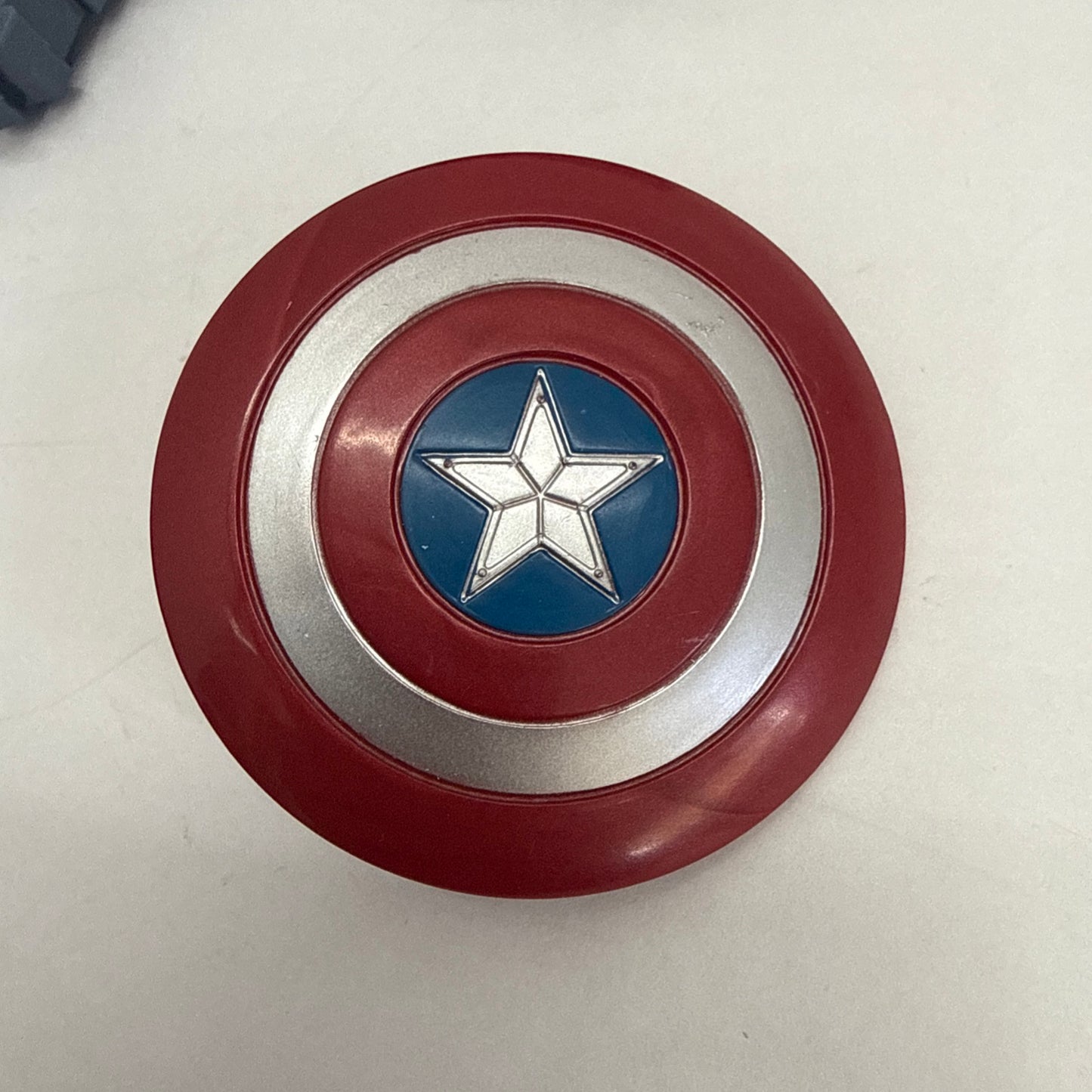 Captain America Figure Hasbro Marvel Legends Walmart Exclusive Avengers 2012 - Complete (Read)