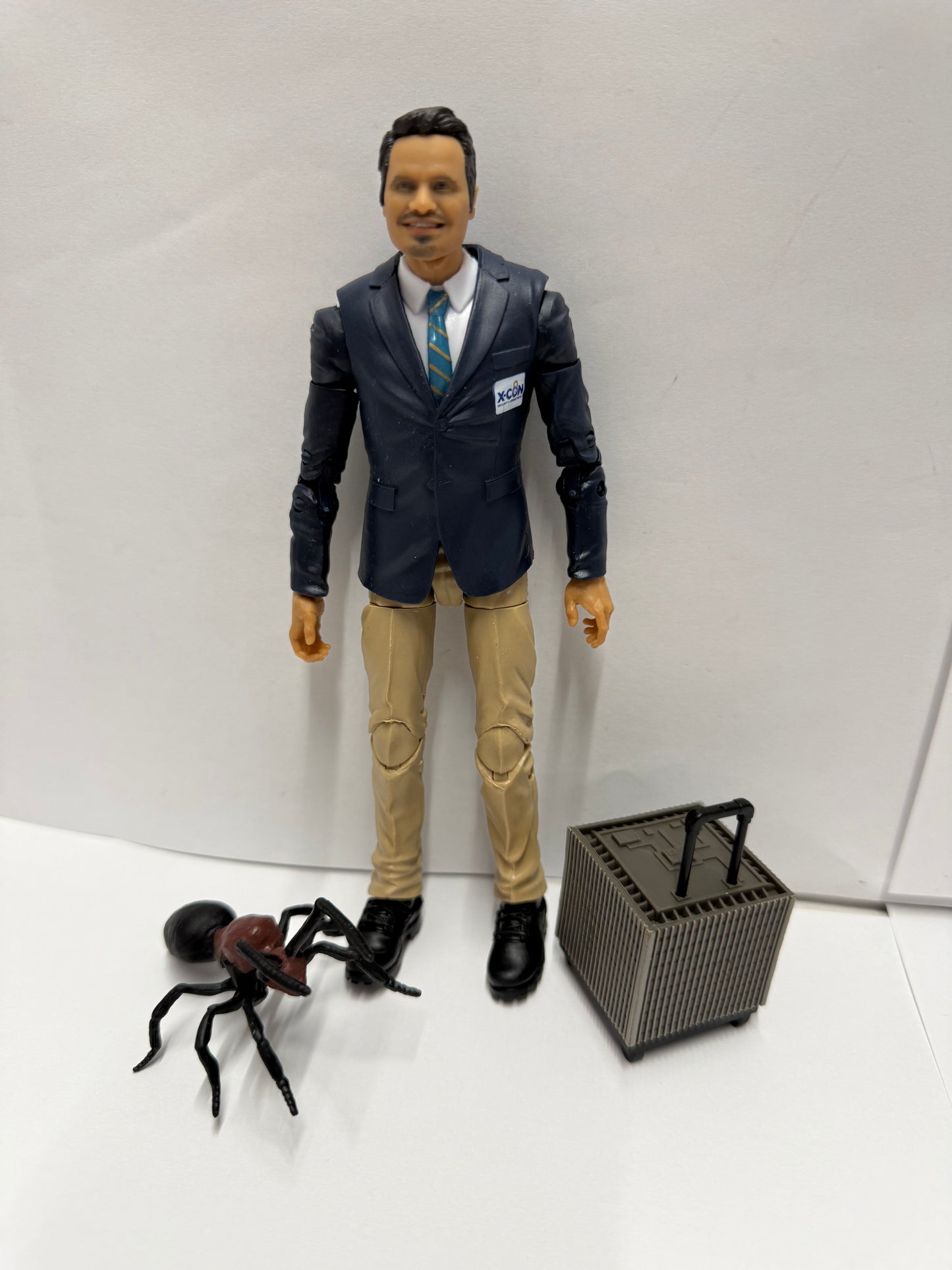 LUIS Marvel Legends 80th Annv COMPLETE from Ant-Man Wasp x-con ghost 2pack loose
