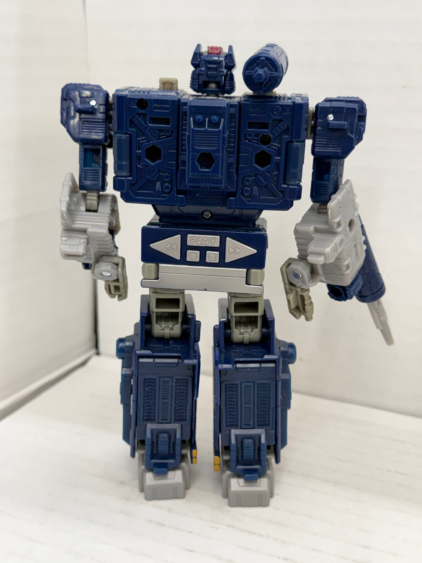 Transformers War for Cybertron Trilogy Netflix SoundWave Loose