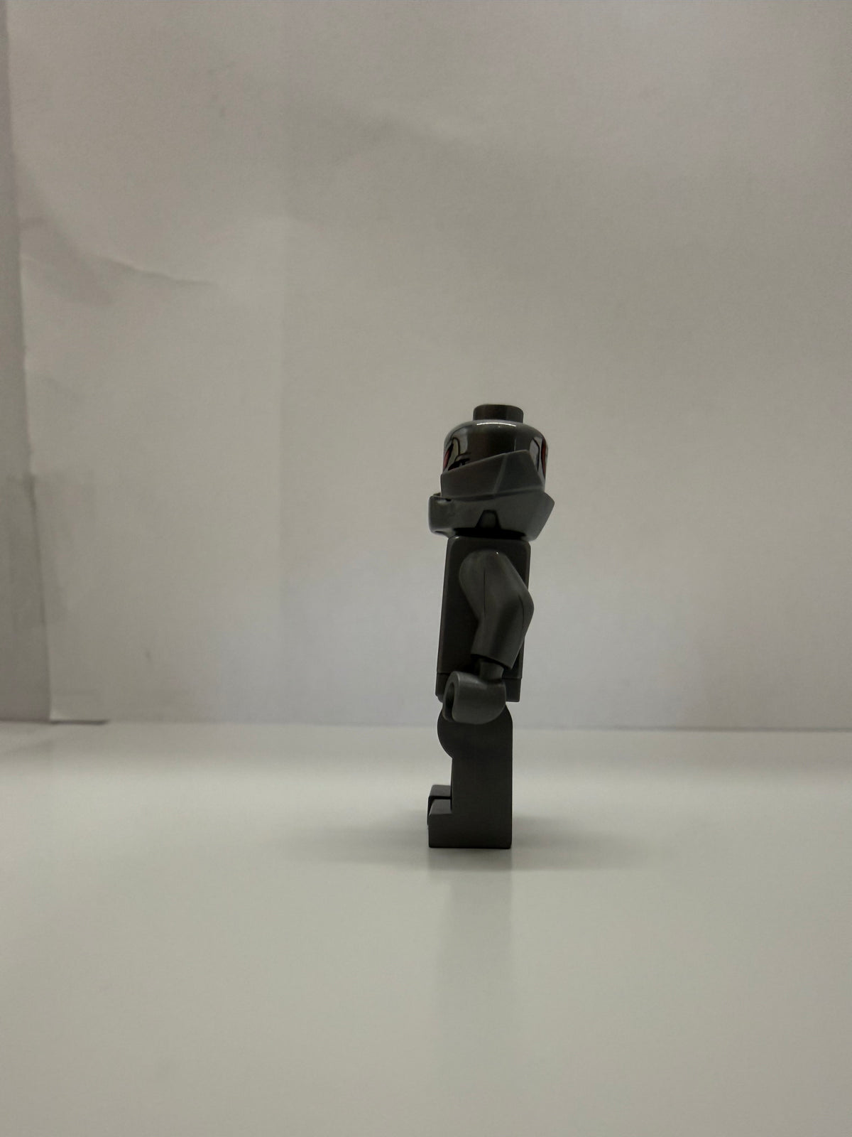 LEGO Marvel Ultron Minifigure Avengers Exclusive 76307
