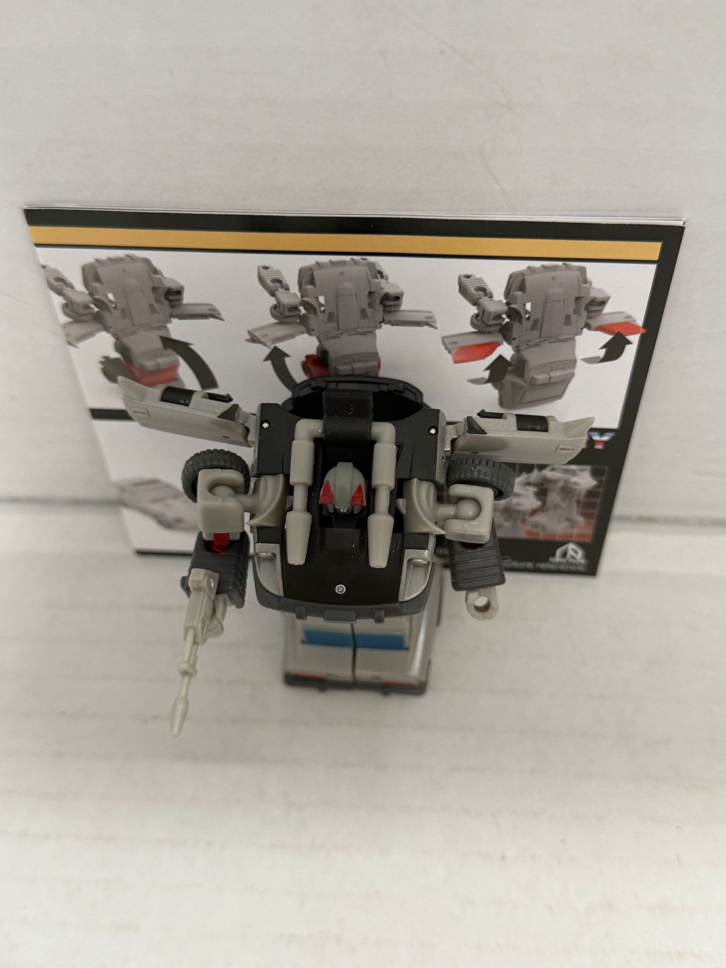 Collection  Newage Toys H4 Murphy H4 Bluestreak Action Figure