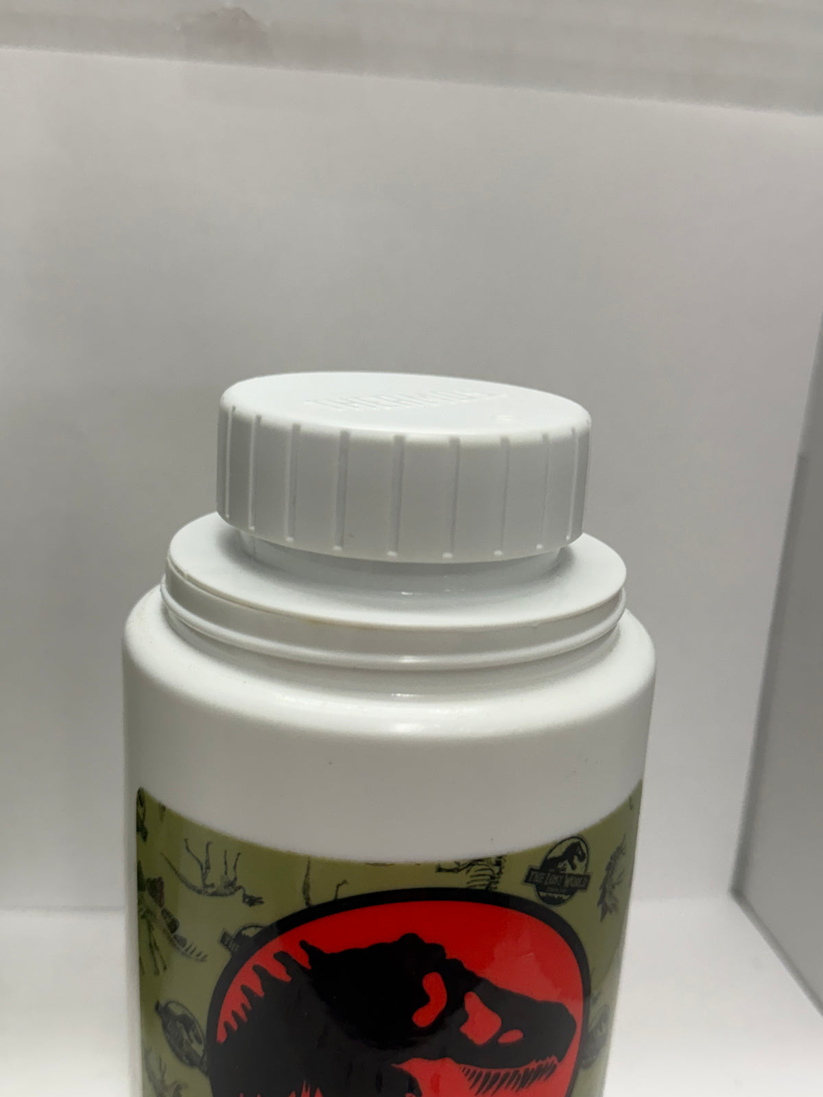 VINTAGE LOST WORLD JURASSIC PARK 1997 LUNCH BOX GREAT CONDITION