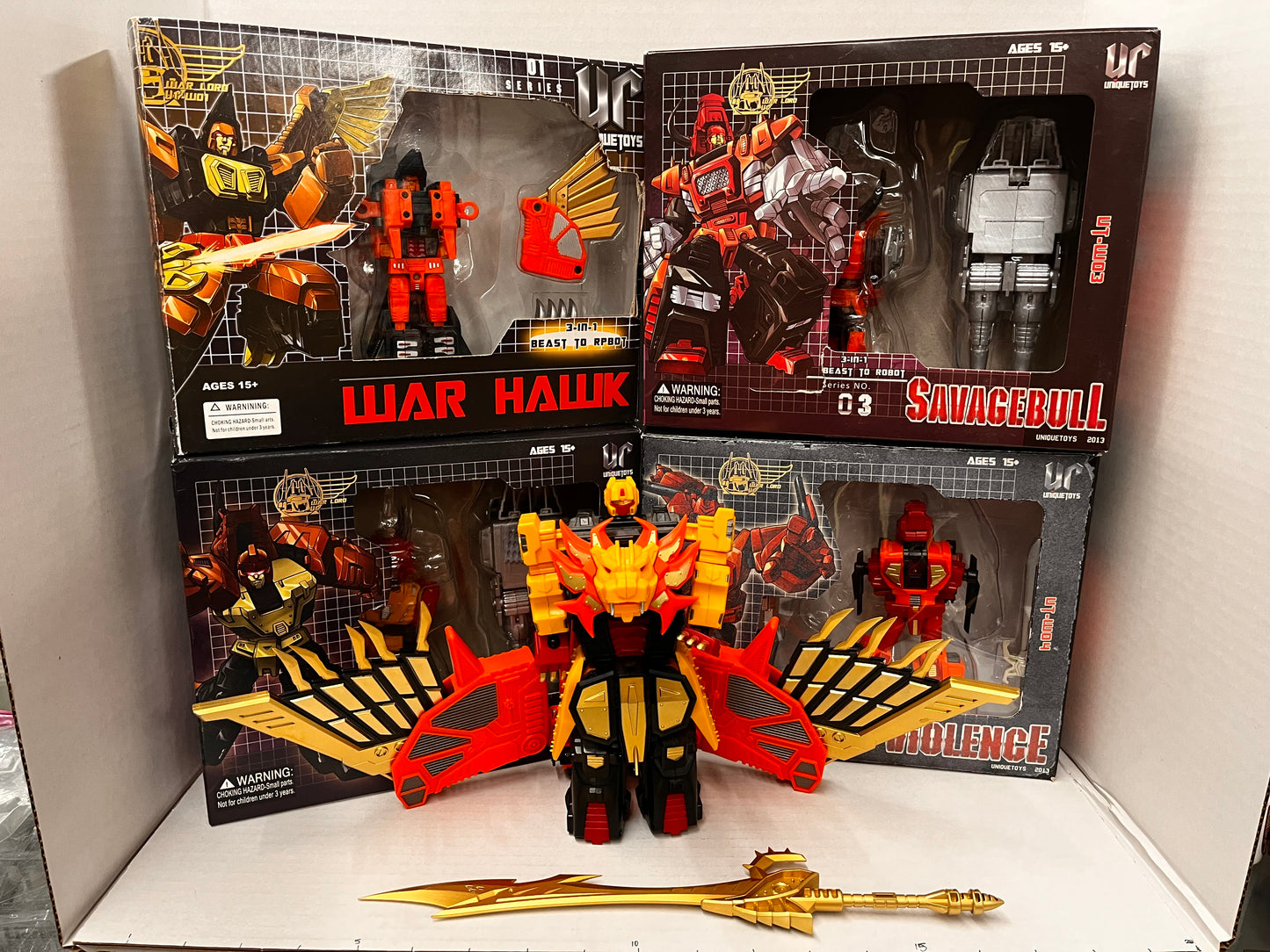 Transformers Predaking Unique Toys War Lord Combiner
