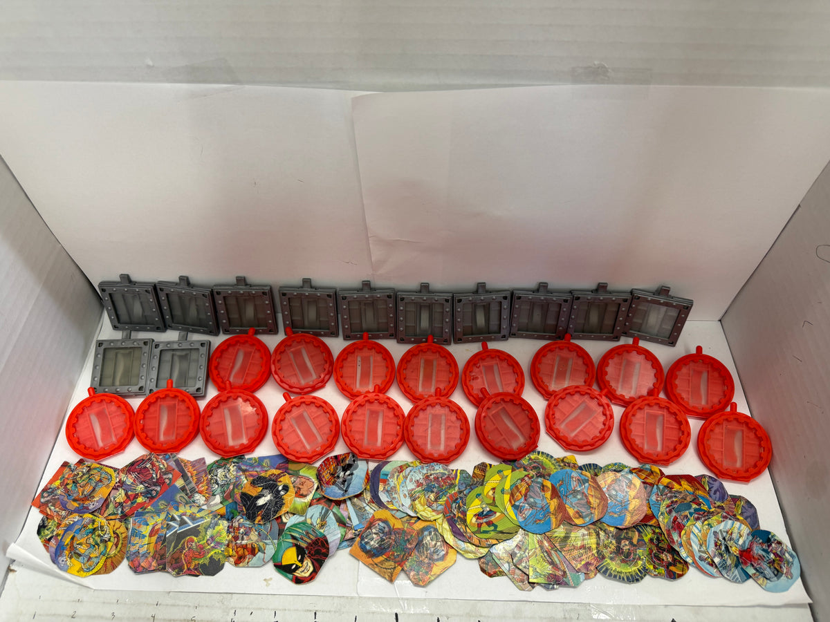 Huge Lot Vtg Mattel Marvel Secret Wars Lenticular Shields Lot W/ Shield Inserts