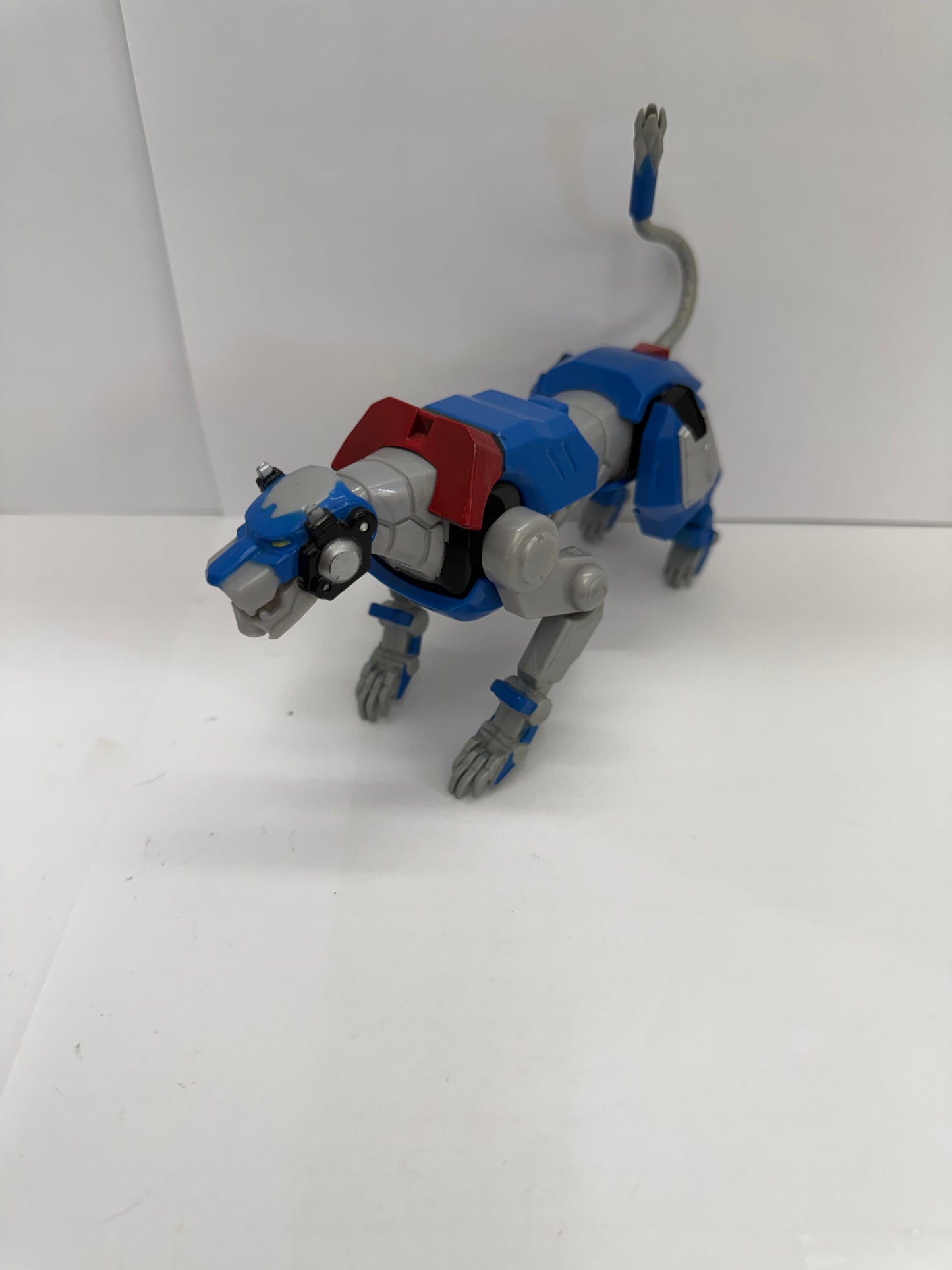 Voltron Legendary Defender Series Blue Lion 6" Action Figure Playmates 2017
