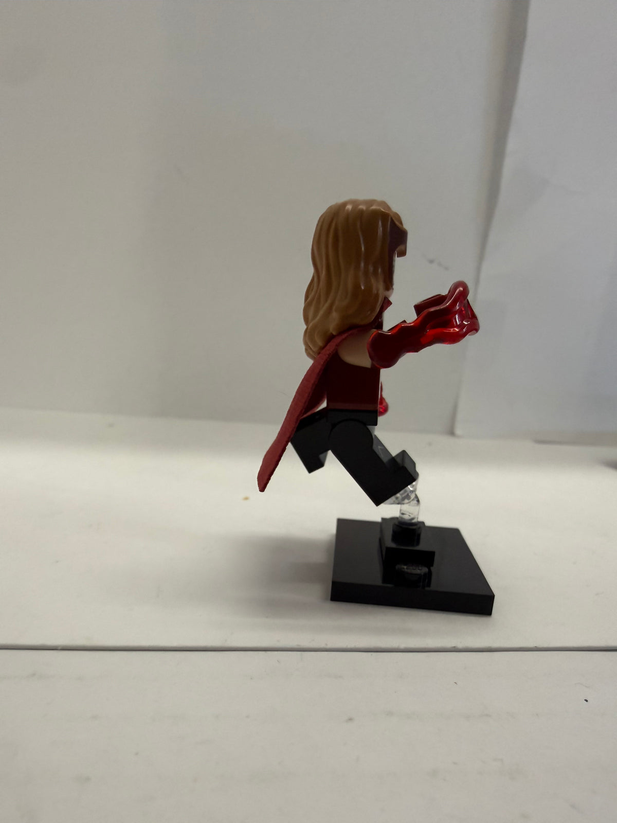 LEGO Marvel Studios CMF Scarlet Witch Minifigure 71031 Colmar01