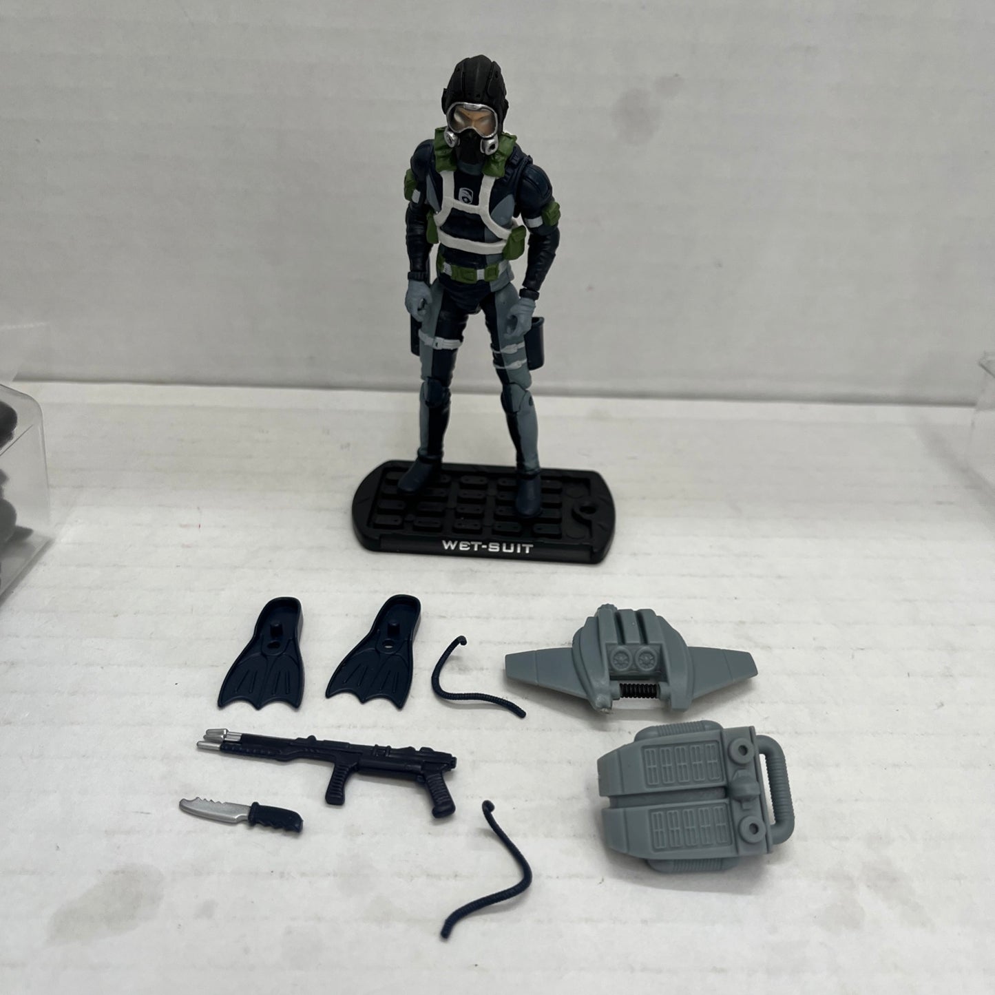 Year 2009 GI JOE The Rise of Cobra Vehicle Set - DRAGONFISH with WET-SUIT Figure