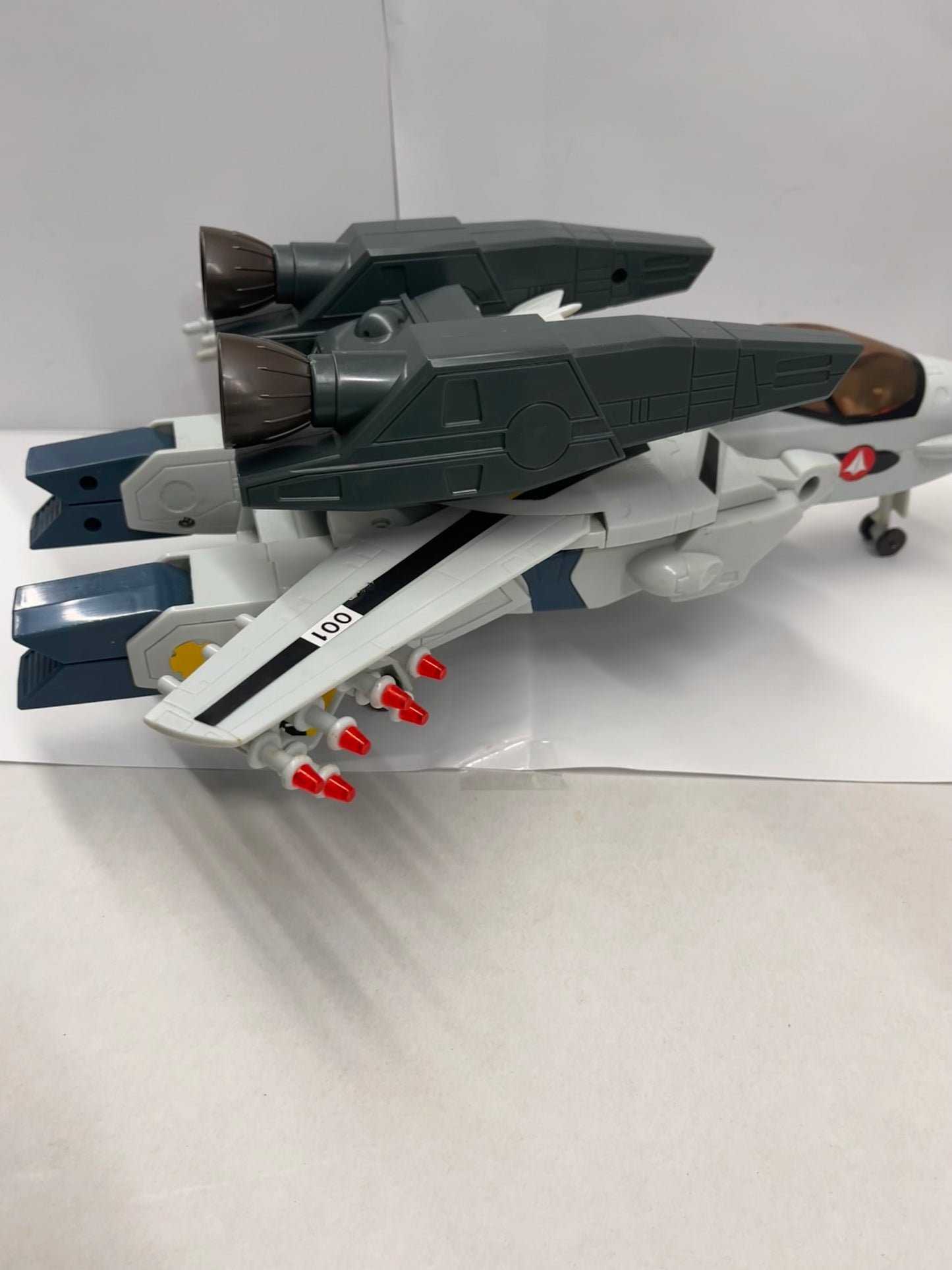 1985 Matchbox Robotech Veritech Fighter Super VF-1S - 1/18