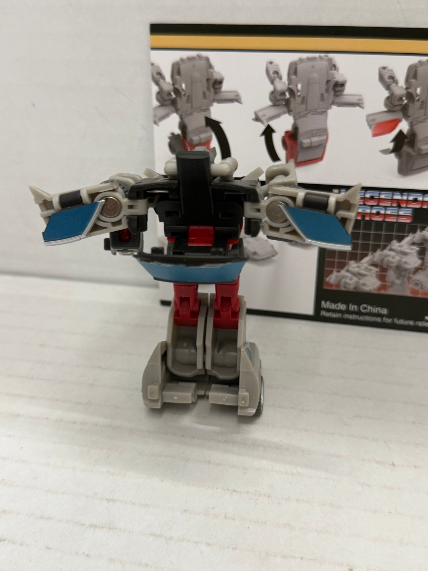Collection  Newage Toys H4 Murphy H4 Bluestreak Action Figure