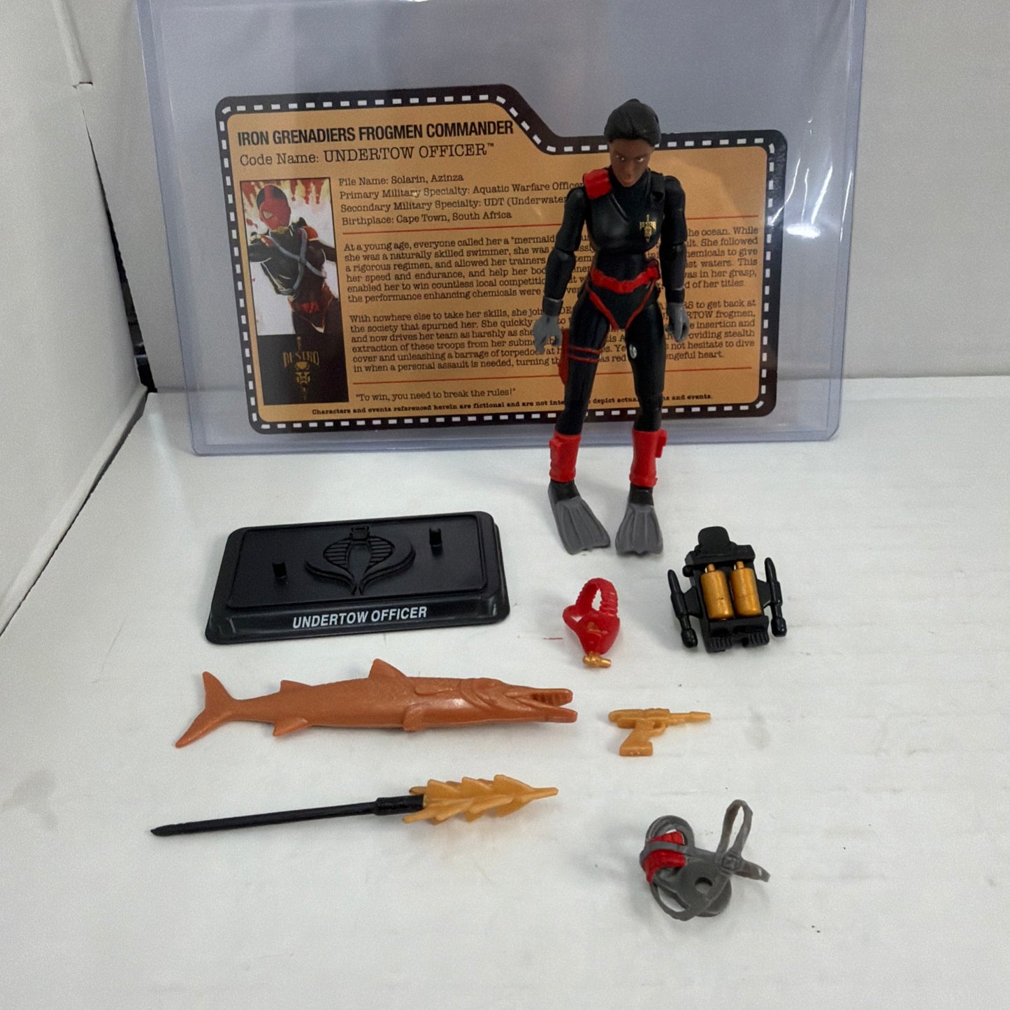 GI JOE ~ 2015 UNDERTOW OFFICER IRON GRENADIERS VS TIGER FORCE ~100% & FC joecon