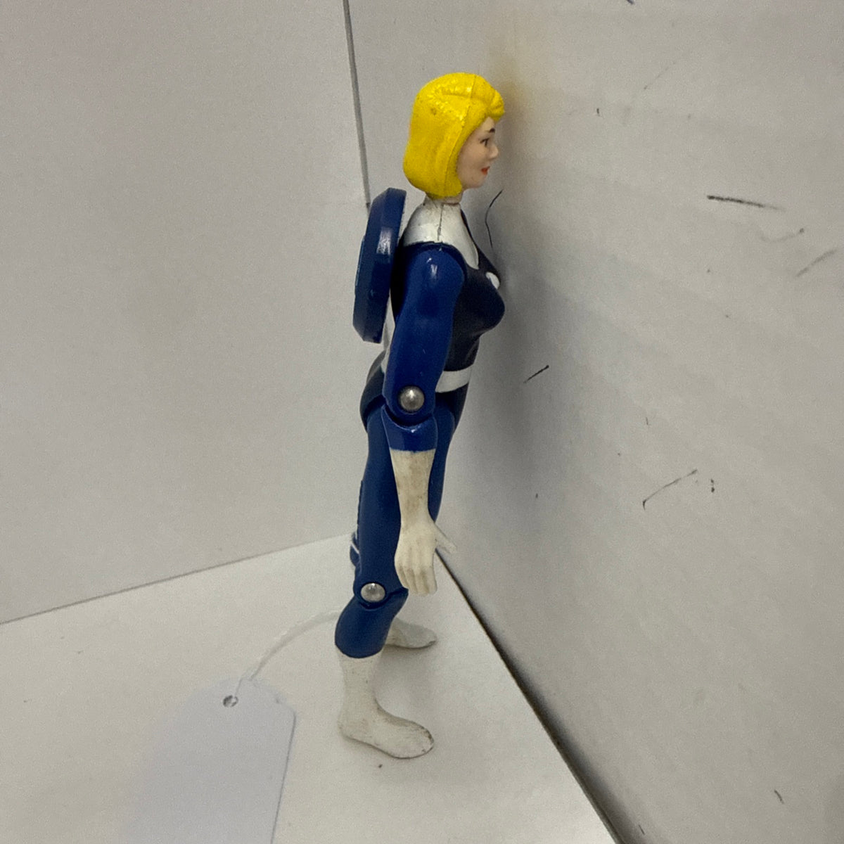 Toy Biz Marvel Super Heroes Invisible Woman Action Figure 1992