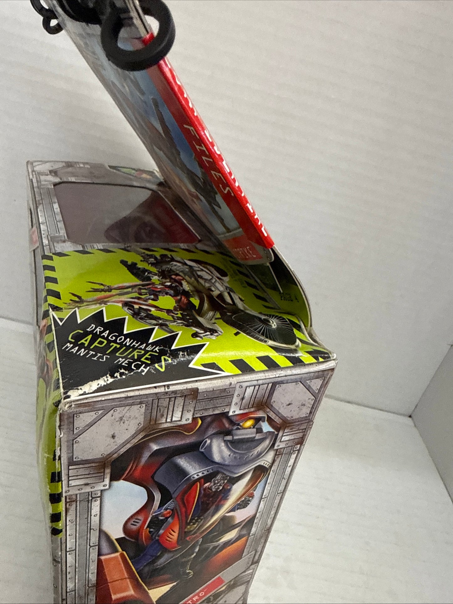 G.I Joe Sigma 6 Mission Mech Strike Mantis Mech w/ Destro Figure Package Damage