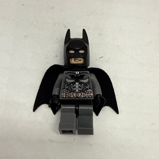 LEGO  DC Comics Super Heroes BATMAN Minifig Sh0064