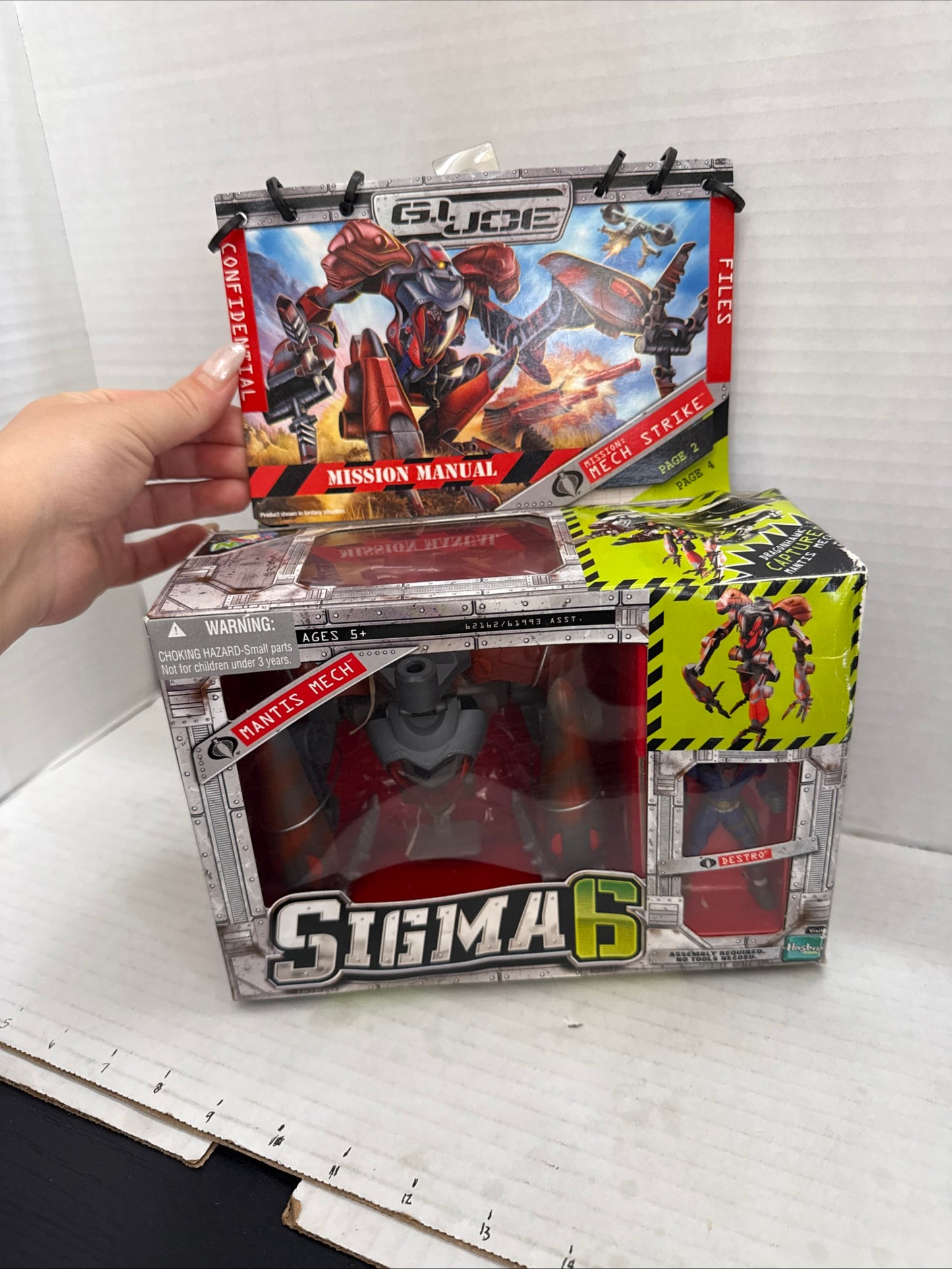 G.I Joe Sigma 6 Mission Mech Strike Mantis Mech w/ Destro Figure Package Damage